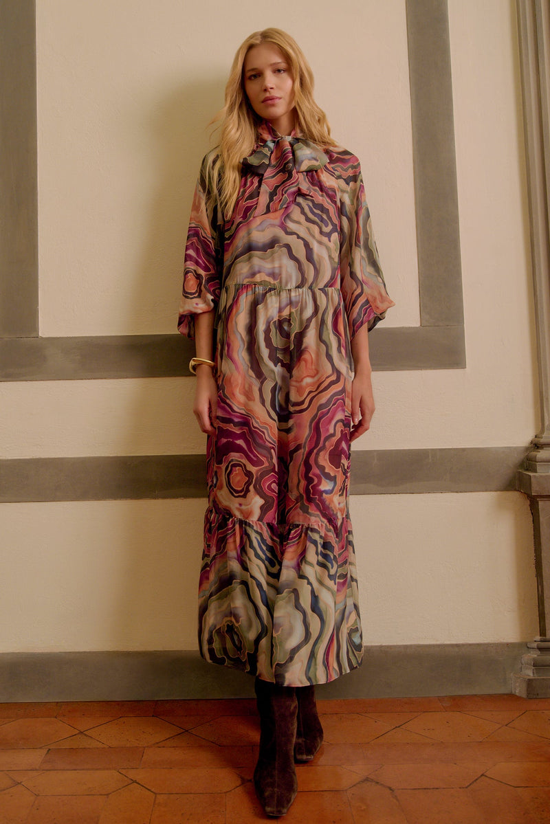 2K21-254-273-marie-oliver-kris-dress-in-strata-5