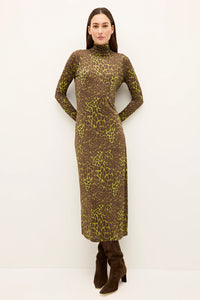 2P13-180-274A-marie-oliver-paxton-dress-in-grasslands-1