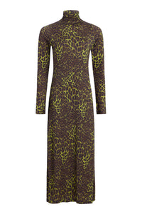 2P13-180-274A-marie-oliver-paxton-dress-in-grasslands-5