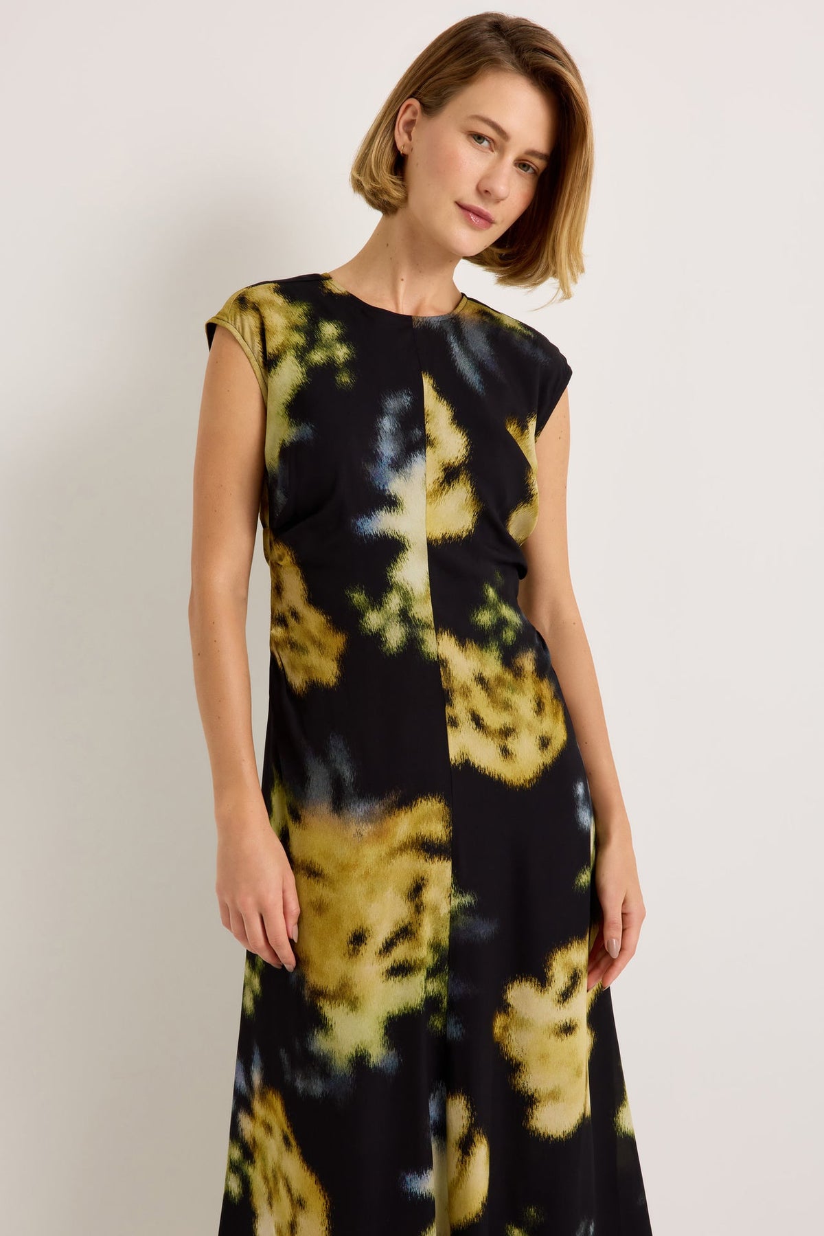 2Z20-143-225-marie-oliver-zuri-dress-in-lush-1