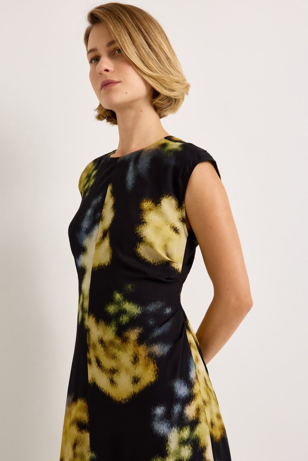 2Z20-143-225-marie-oliver-zuri-dress-in-lush-1