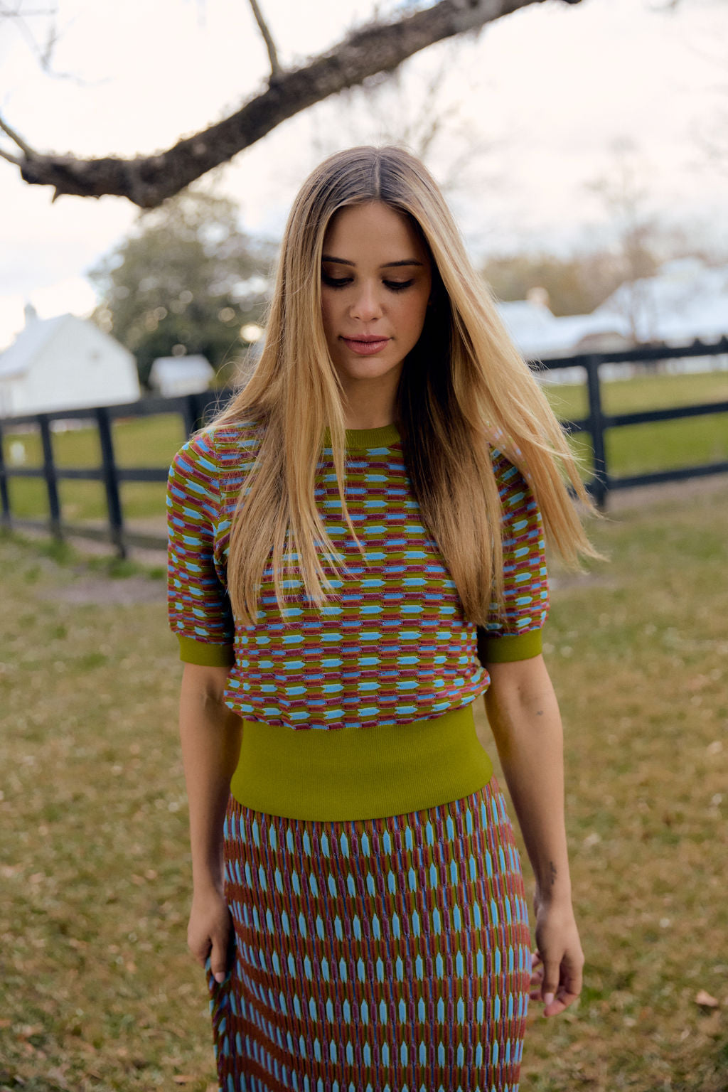 305105-olivia-by-livro-hannah-sweater-in-fall-deco-1