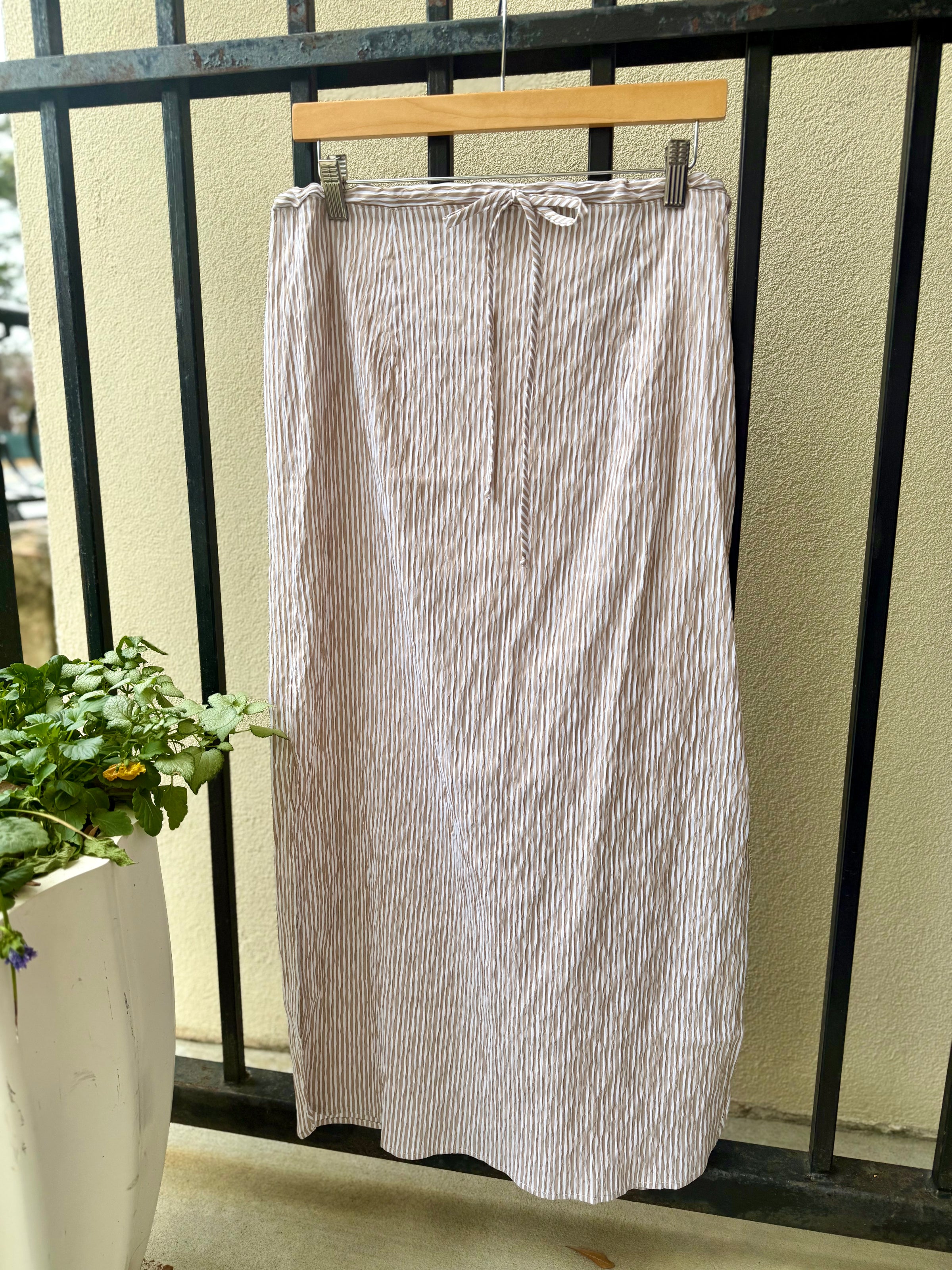 3241X515-starkx-bayley-skirt-in-tan-and-white-1