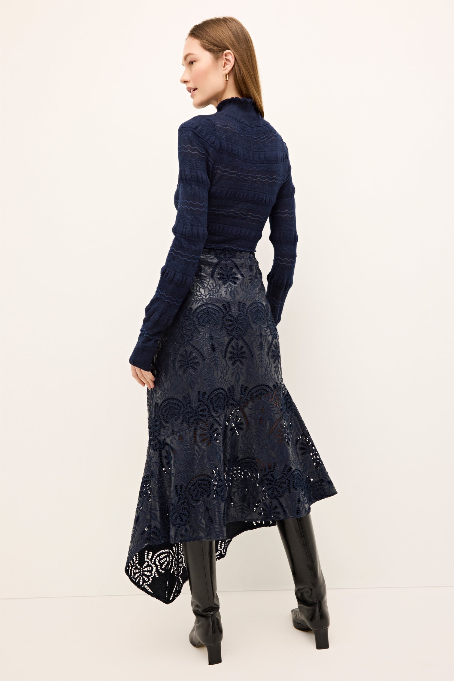  330-239-108-marie-oliver-casey-skirt-naval-1