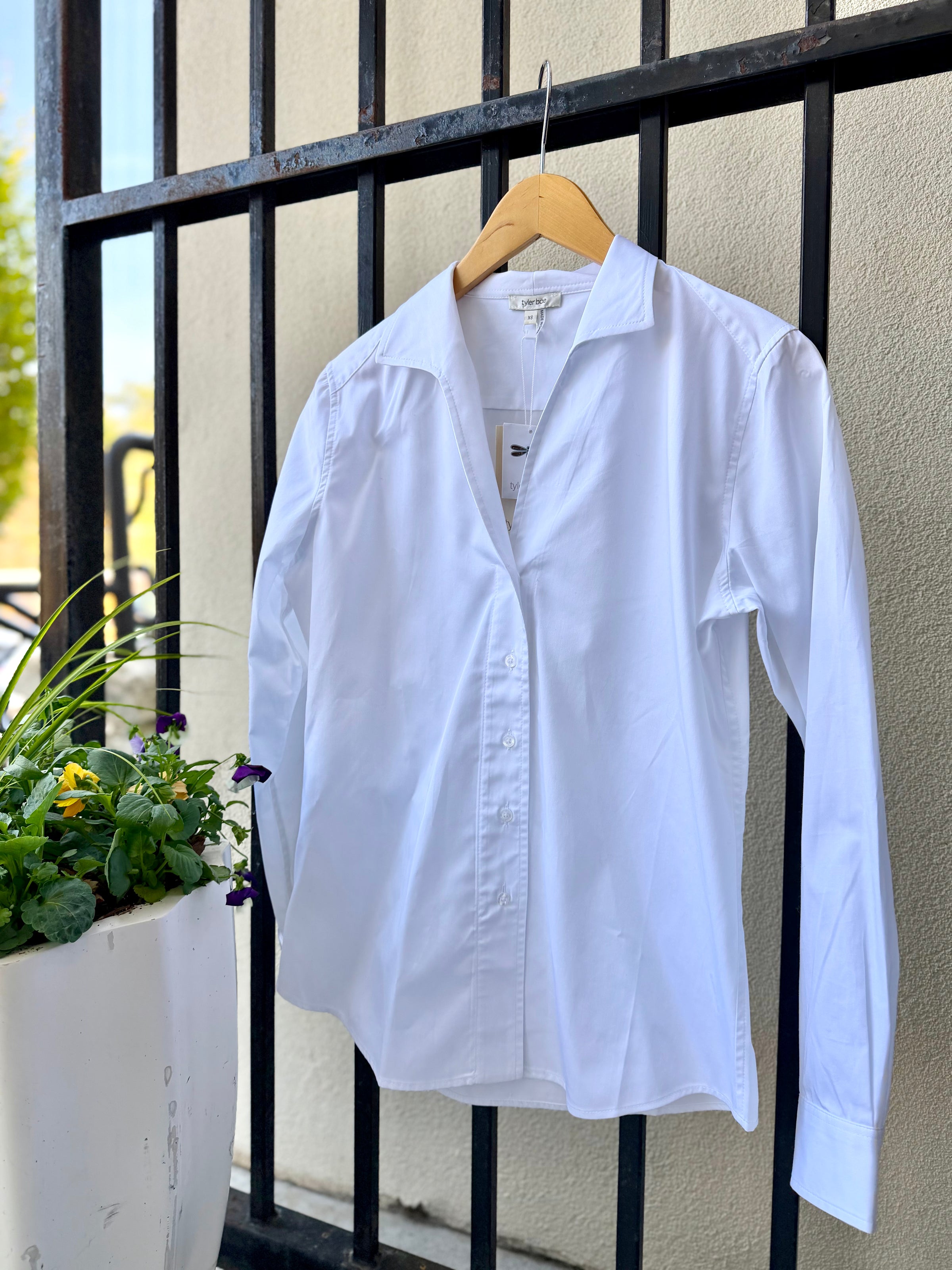 33013-tyler-böe-natalie-blouse-in-white-1