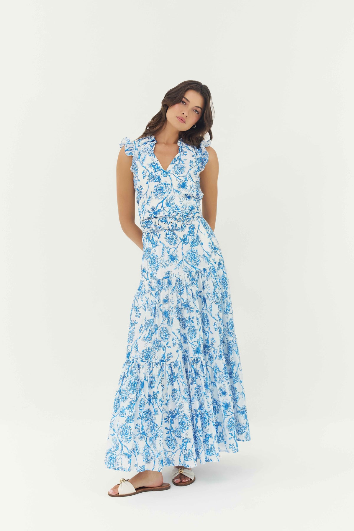 3317-hutch-teigan-skirt-in-white-blue-inked-chinoiserie-1