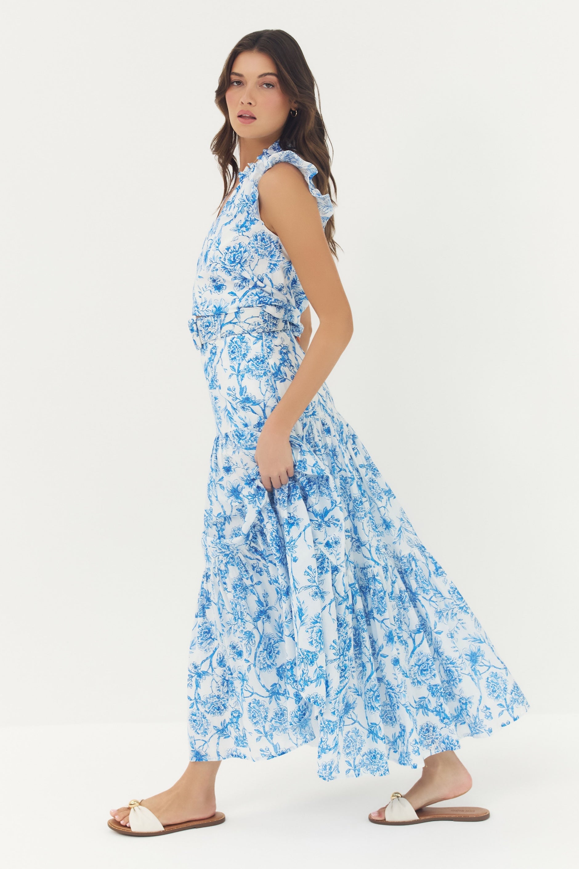 3317-hutch-teigan-skirt-in-white-blue-inked-chinoiserie-1