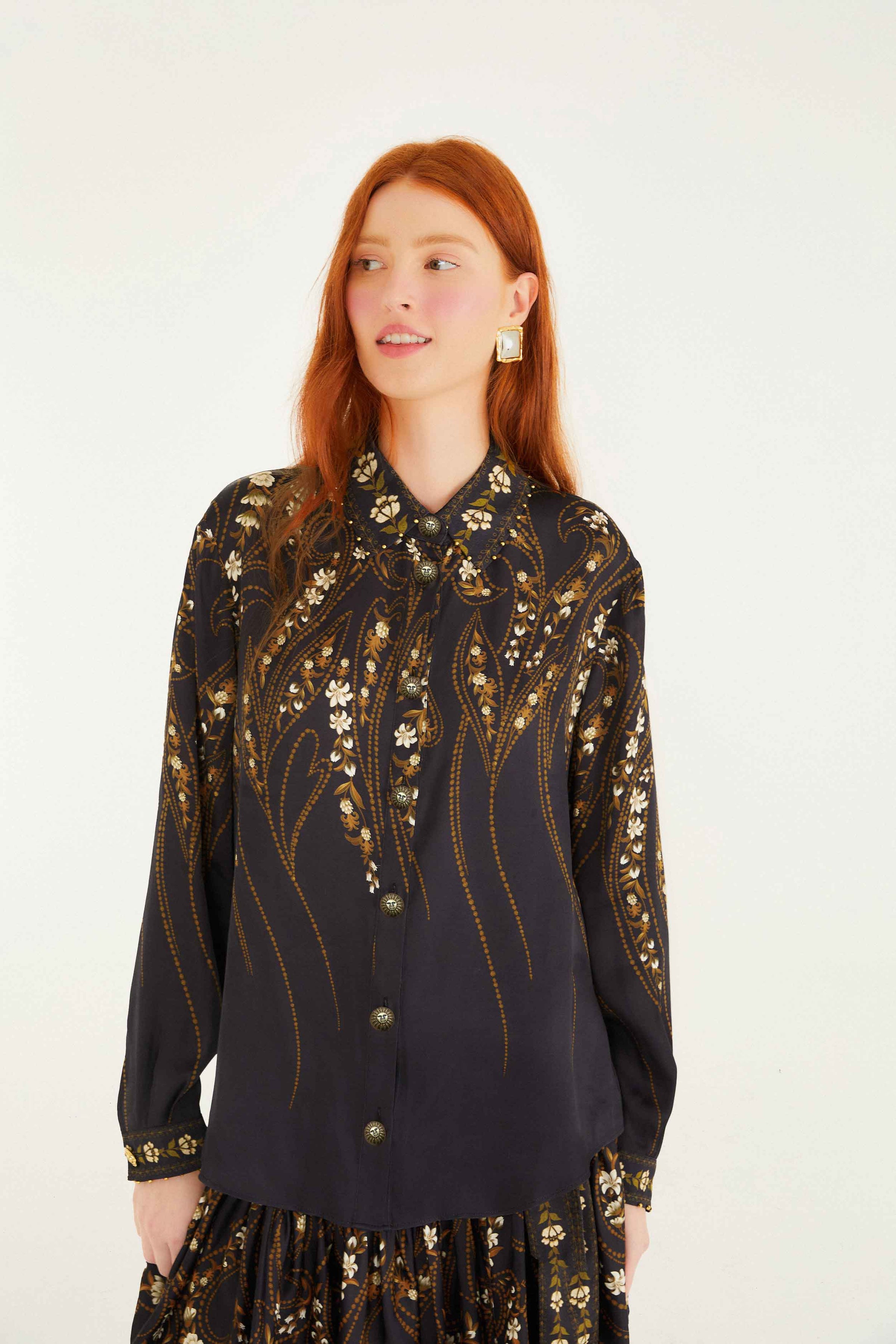 340653-farm-rio-button-down-blouse-in-garden-silhouette-1