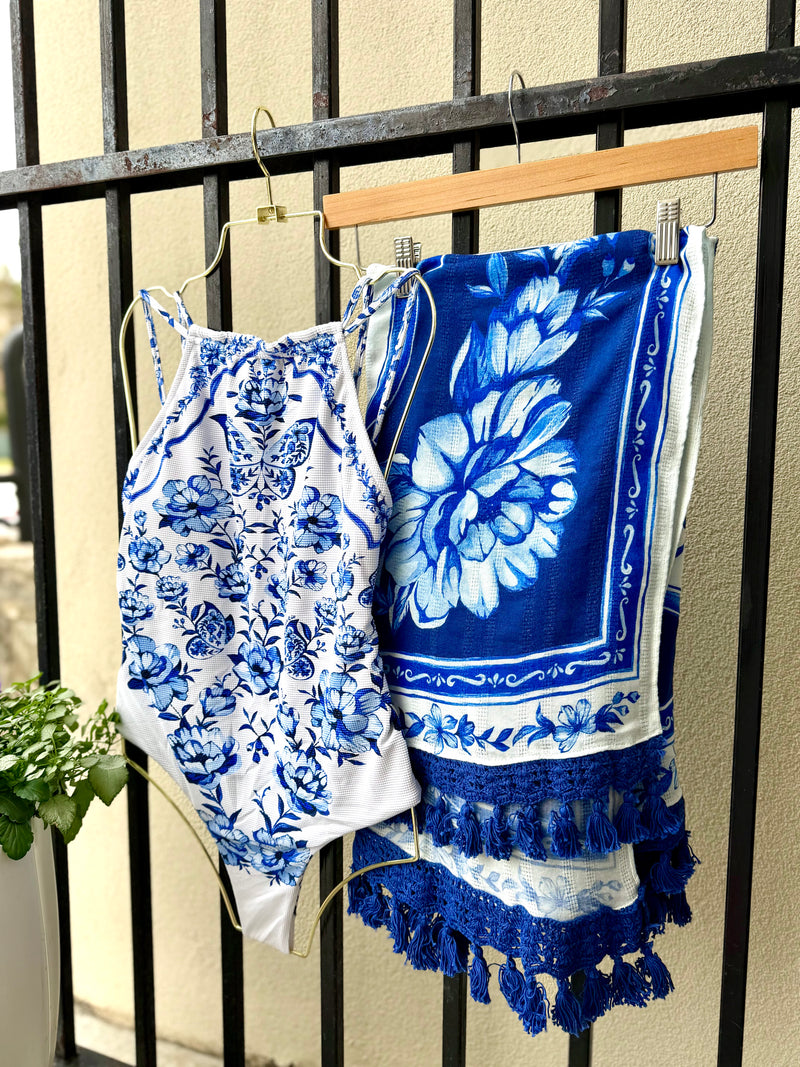 344716-farm-rio-tassel-detailed-sarong-in-porcelain-garden-blue-1