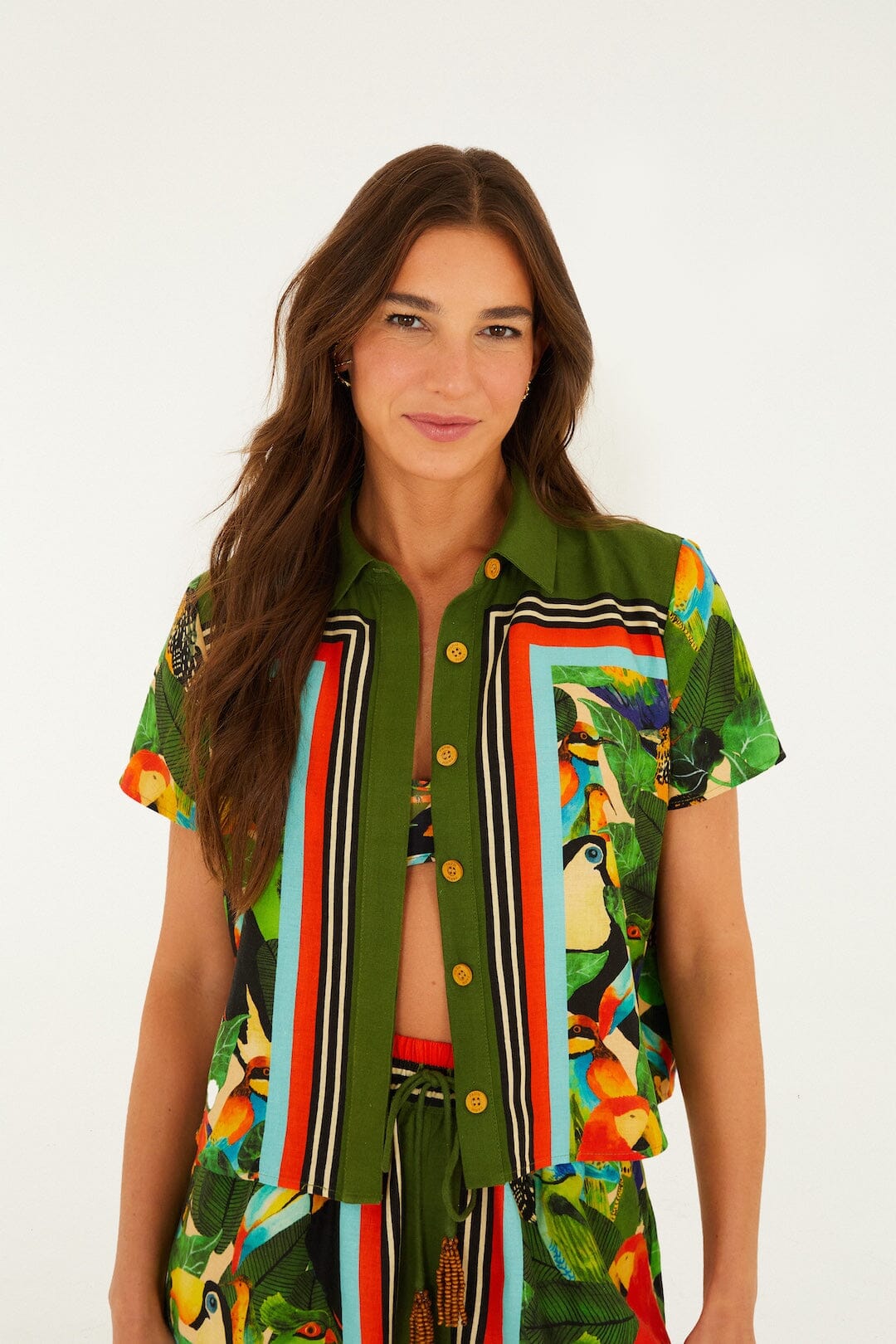 344737-farm-rio-bird-leaves-shirt-in-sand-1