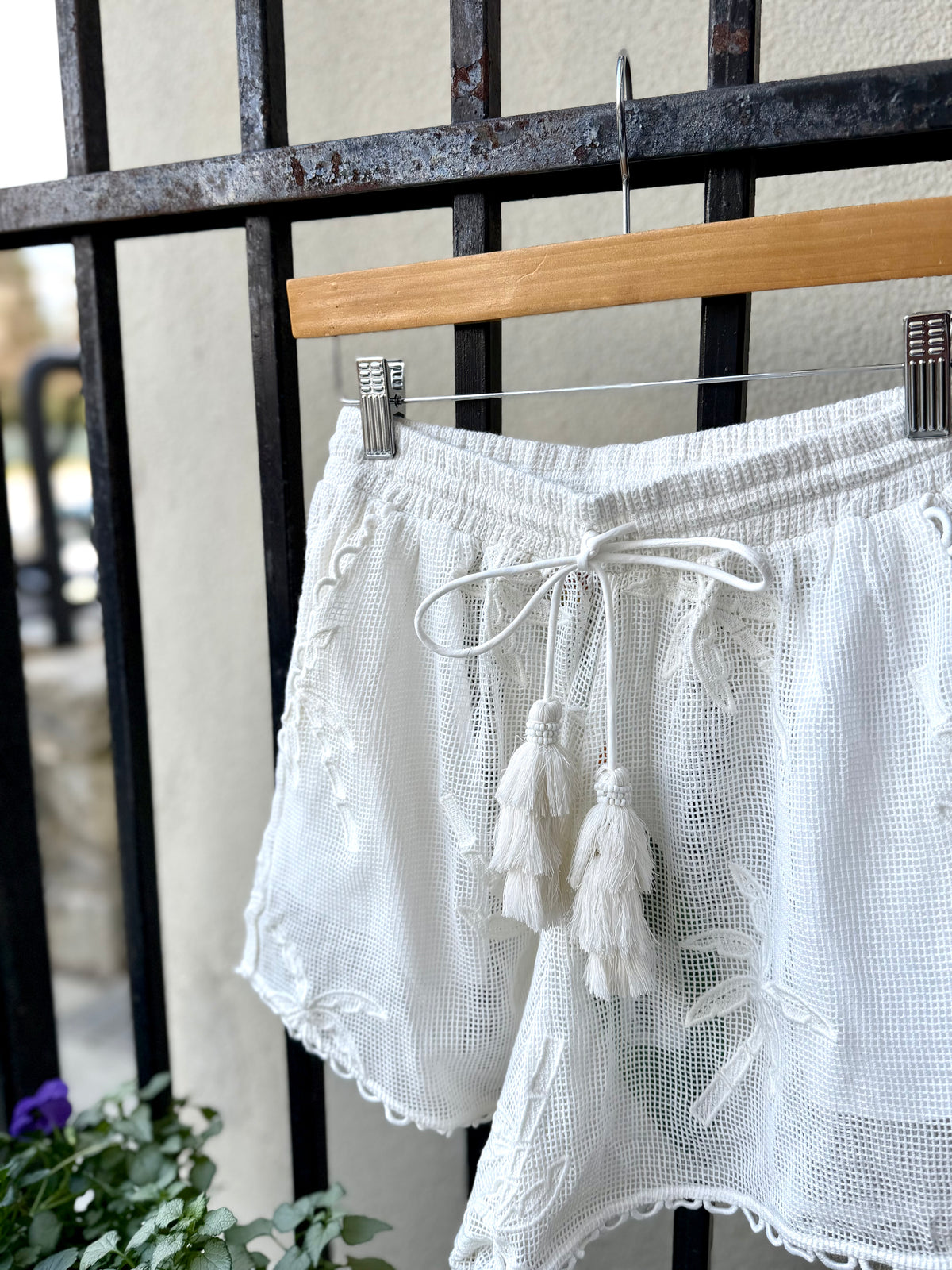 344757-farm-rio-mesh-embroidered-shorts-in-off-white-palm-trees-1