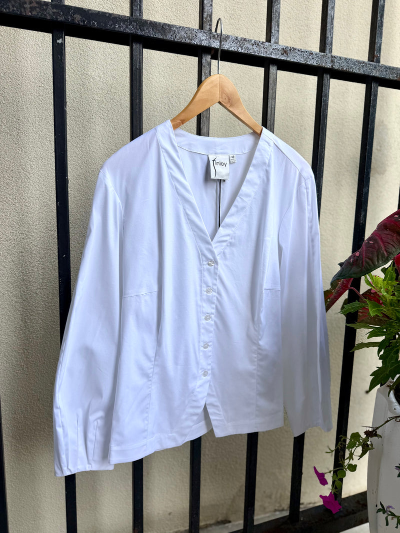 3828076-finley-mia-barrel-sleeve-top-in-white-1