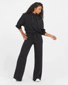 AirEssentials Wide Leg Pant in Very Black
