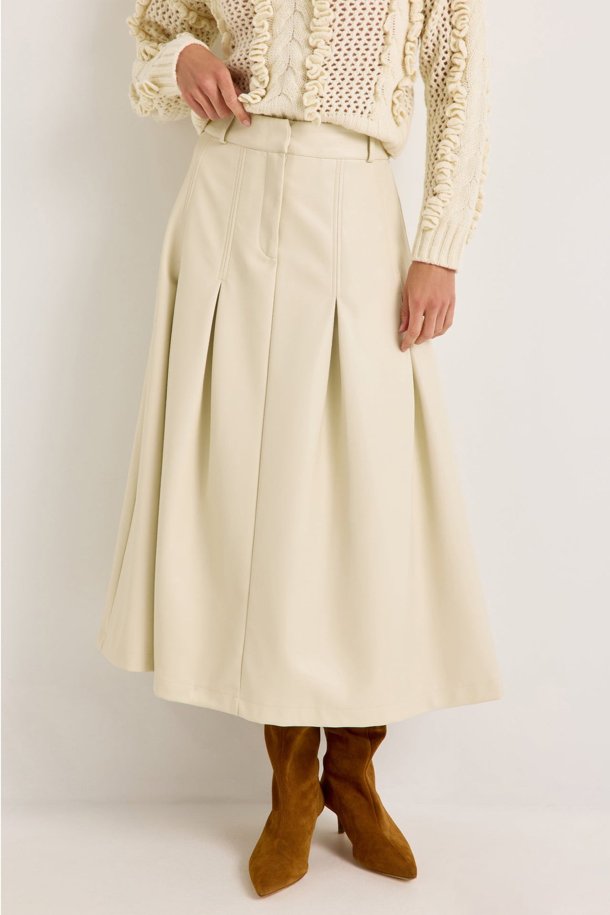 3F1-306-160-Marie-Oliver-faith-skirt-polar-1