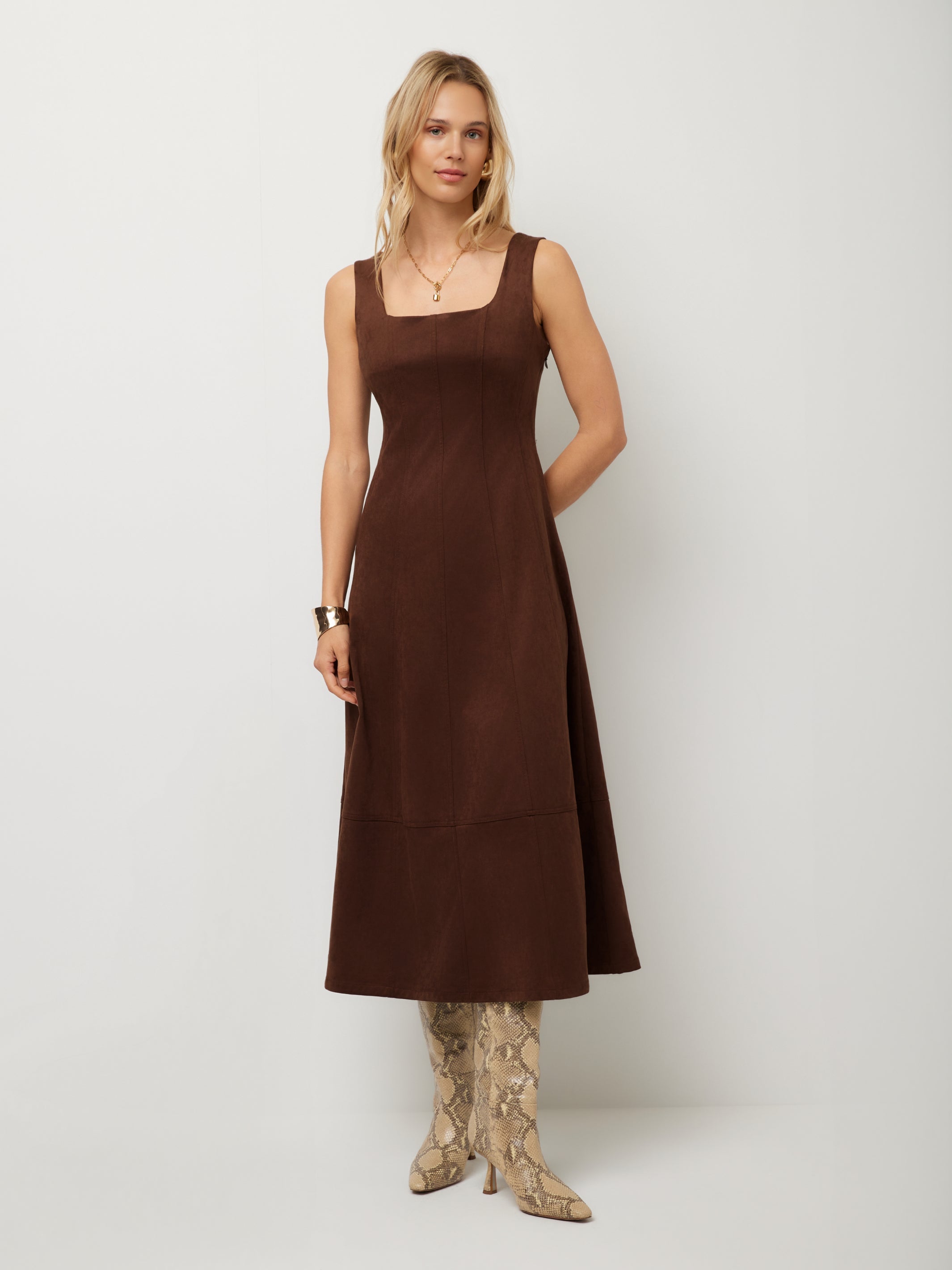 3F72102-fifteen-twenty-madalyn-midi-dress-in-wood-1