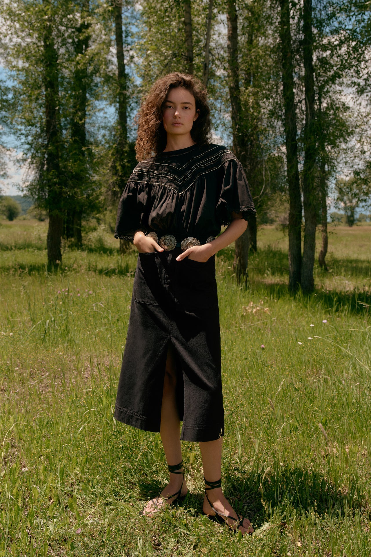 3L4-322-GWD5-marie-oliver-leighton-skirt-in-pavement-1