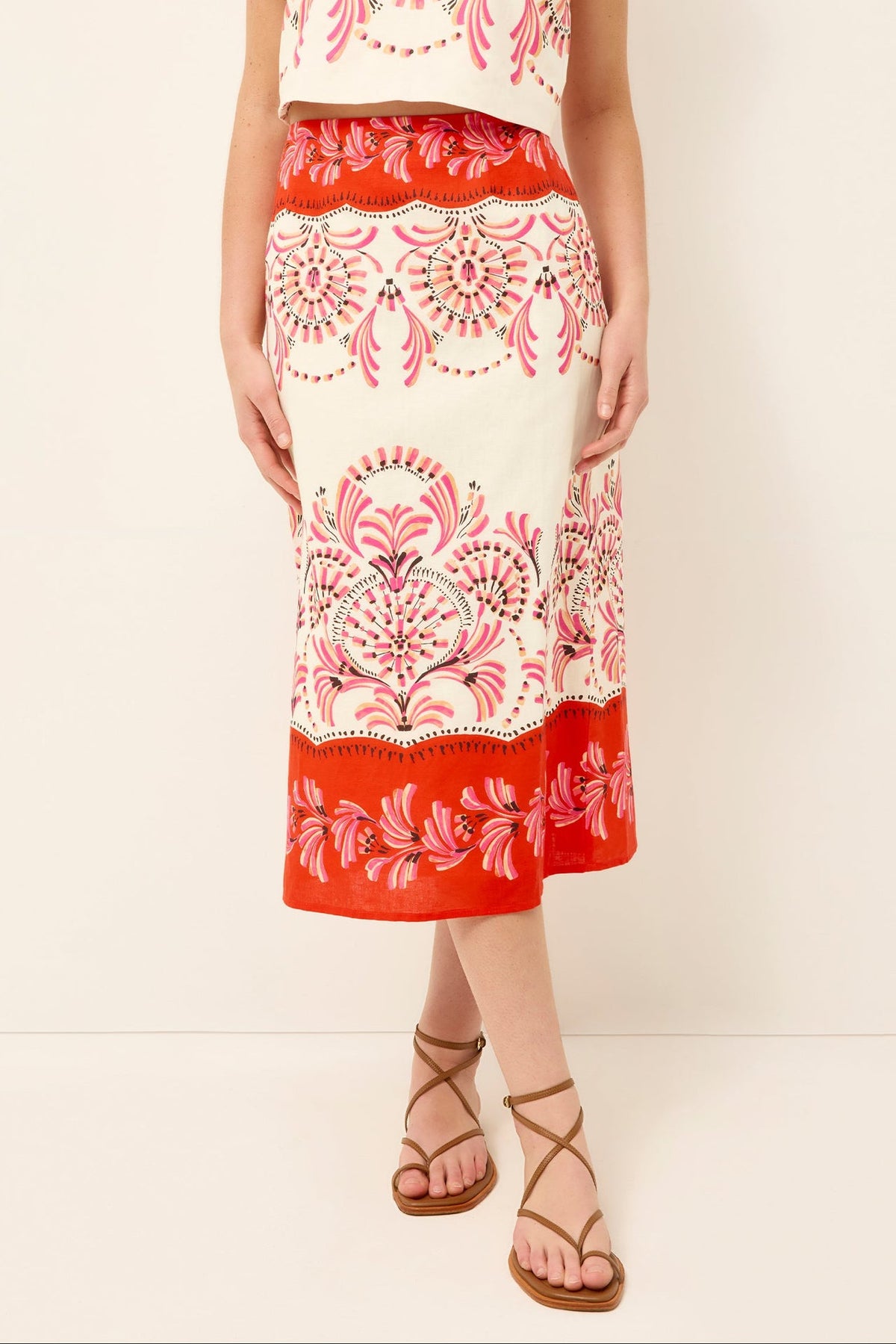 3S2-245-250B-marie-oliver-sutton-skirt-in-seraphine-1