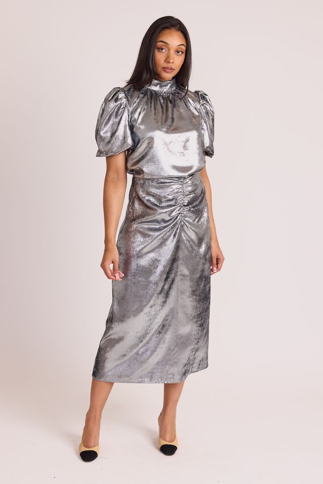 42587M-H25-sedge-carmen-top-in-metallic-1