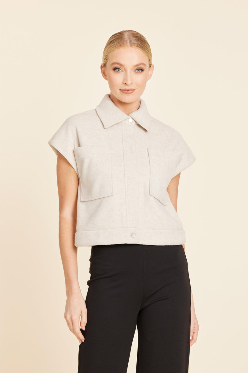 488-dolce-cabo-two-pocket-vest-in-oatmeal-1