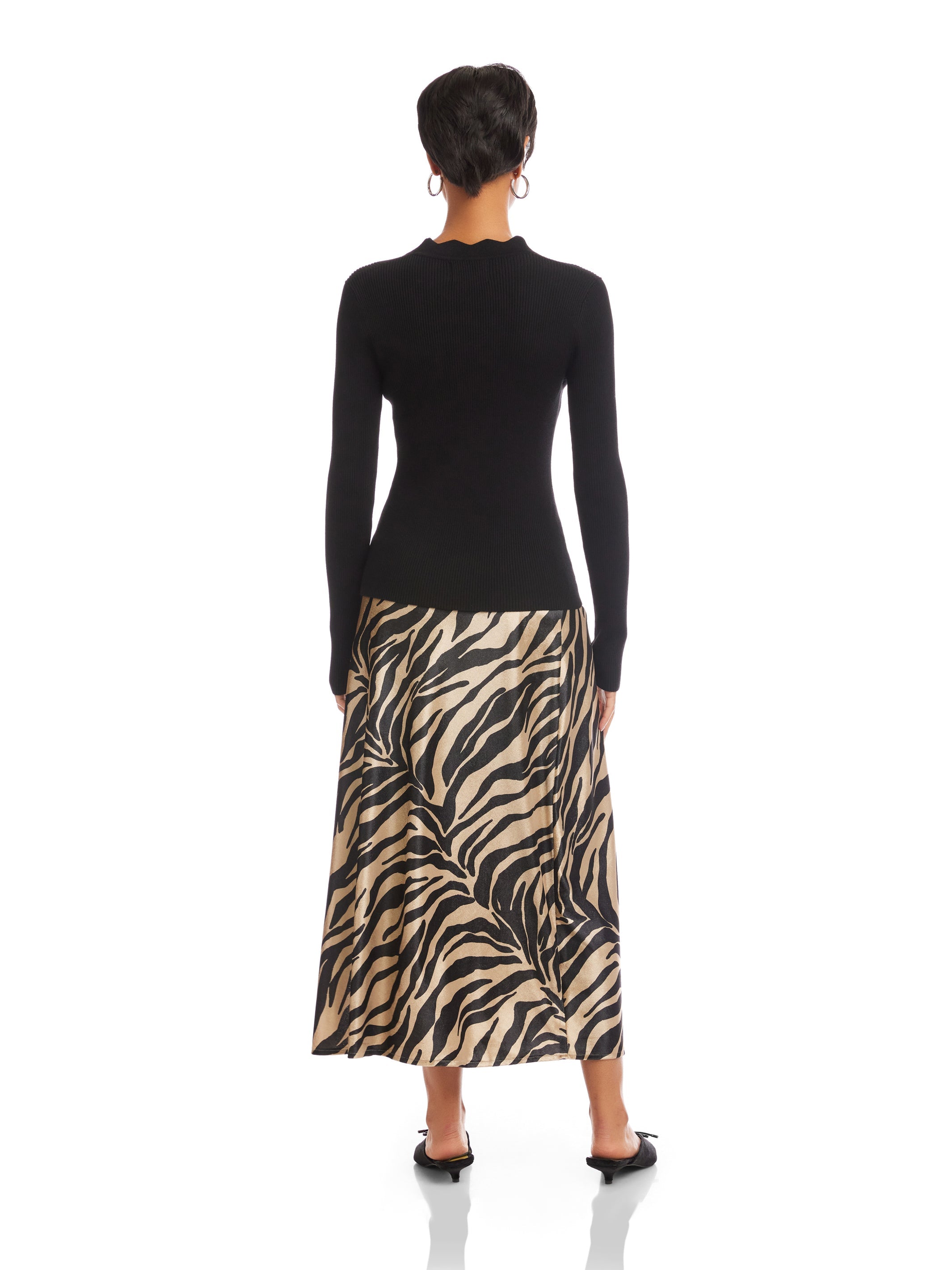 4F89274-fifteen-twenty-bliss-scalloped-edge-cardigan-in-black-1