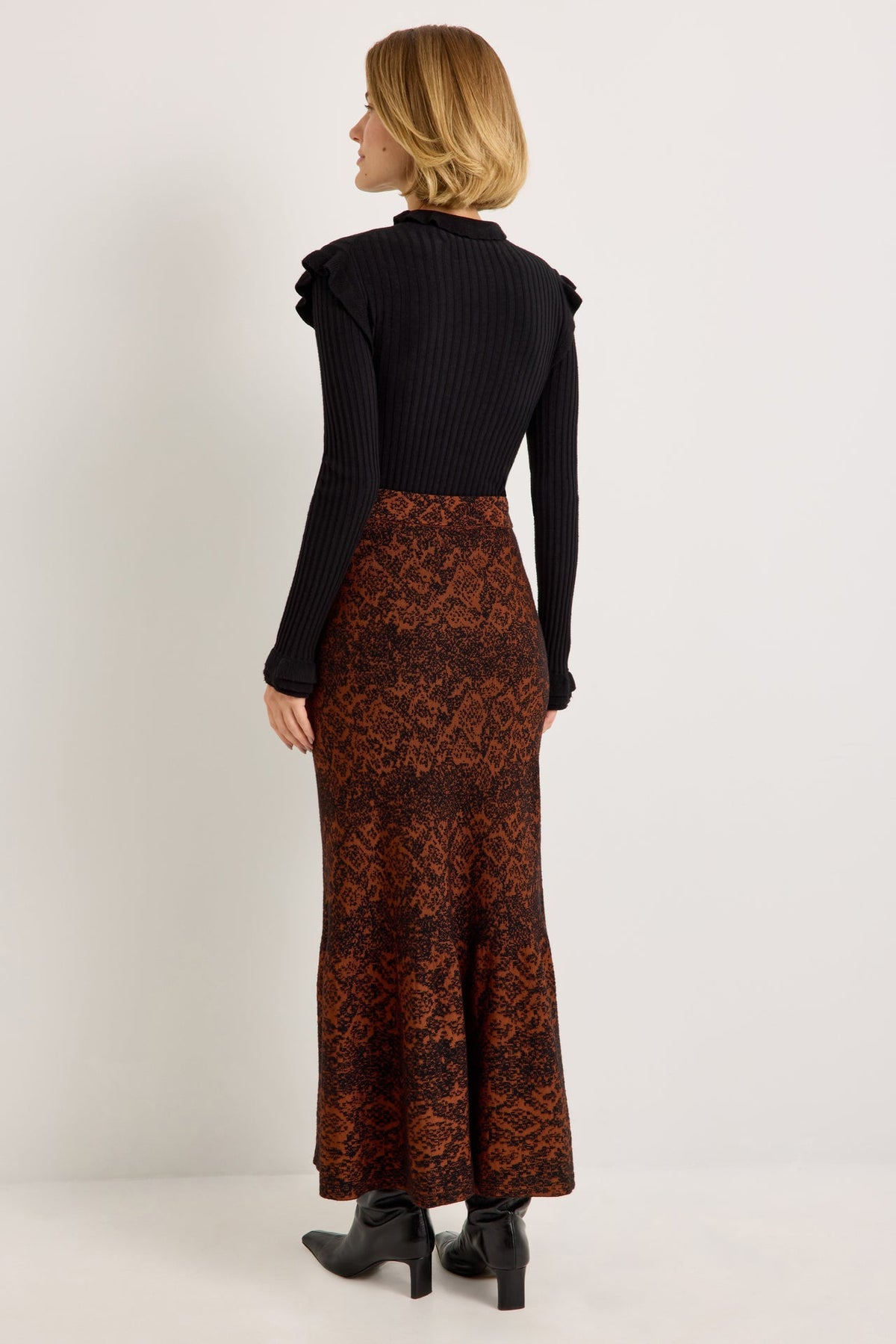 5015-394-601D-marie-oliver-shiloh-skirt-in-oxide-1
