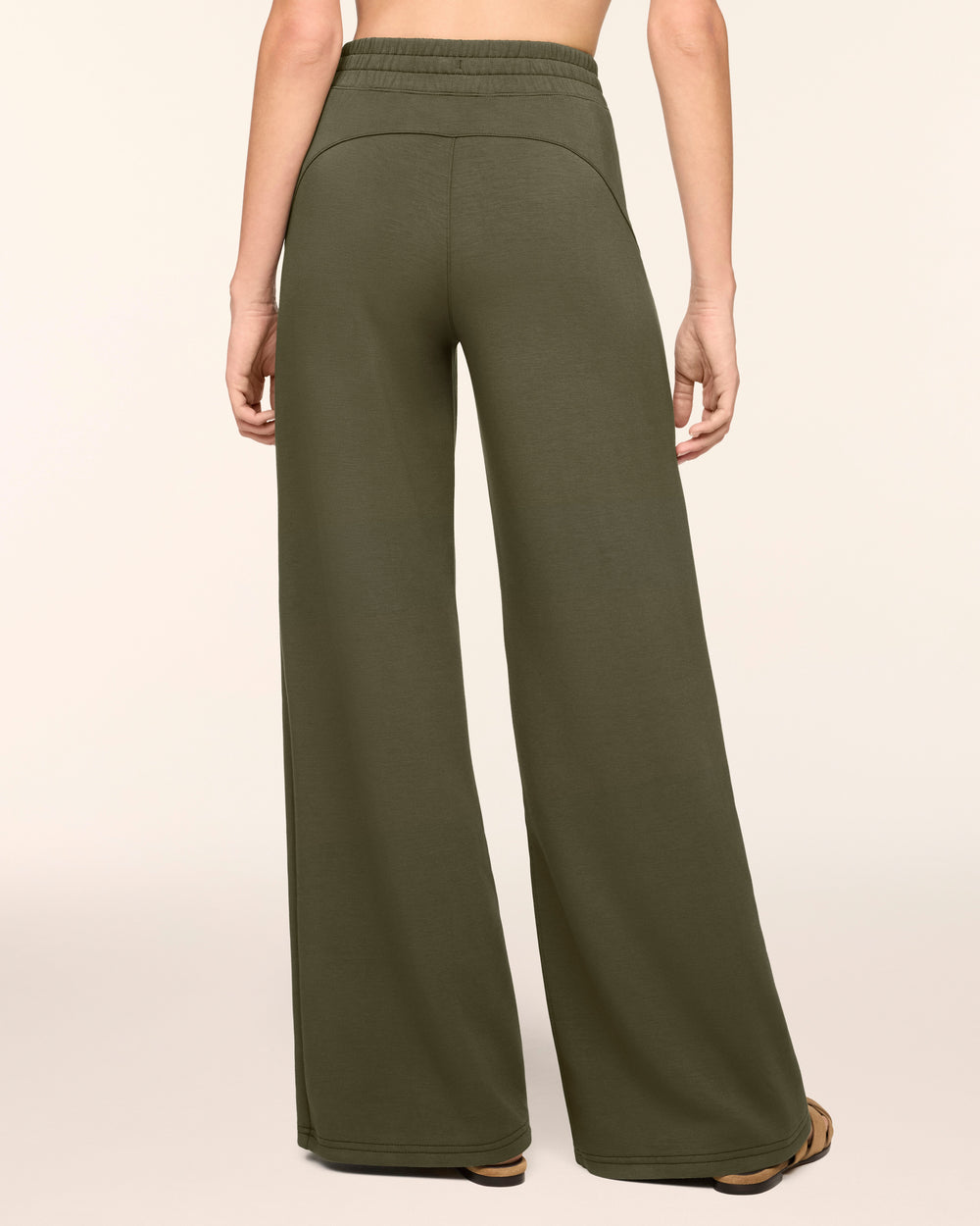 50346R-spanx-airessentials-wide-leg-pant-in-monstera-1