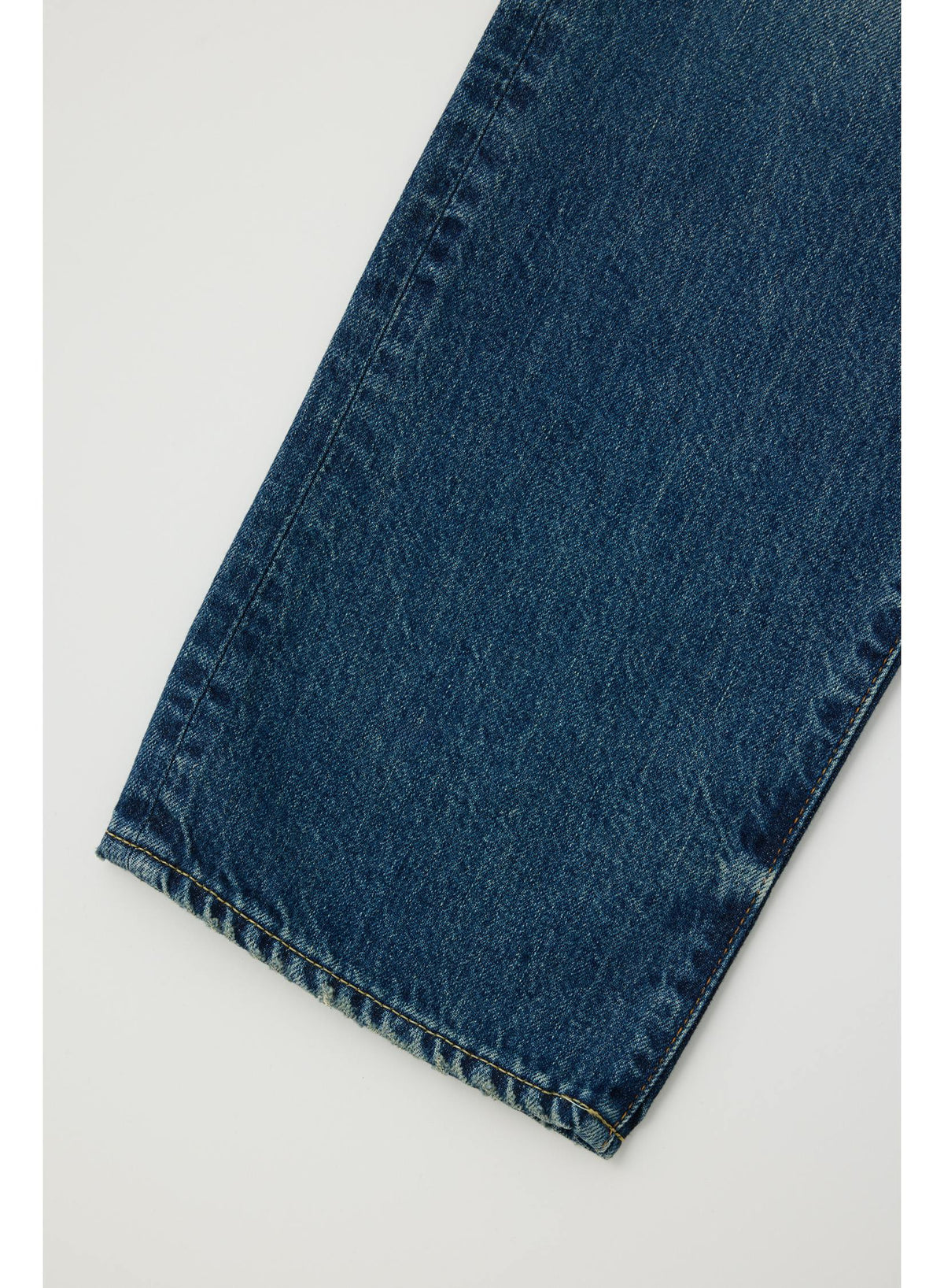 540JAC11-7051-Moussy-vintage-leyden-straight-leg-jean-dark-blue-1