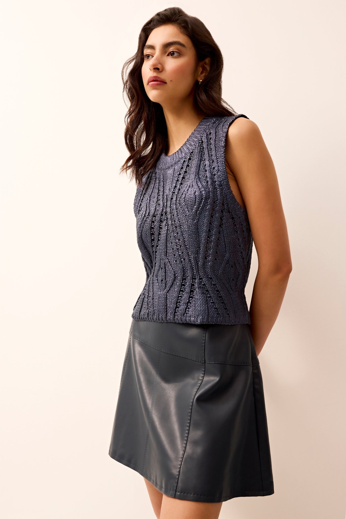 572T-235-112-marie-oliver-mcguire-knit-top-in-navy-1