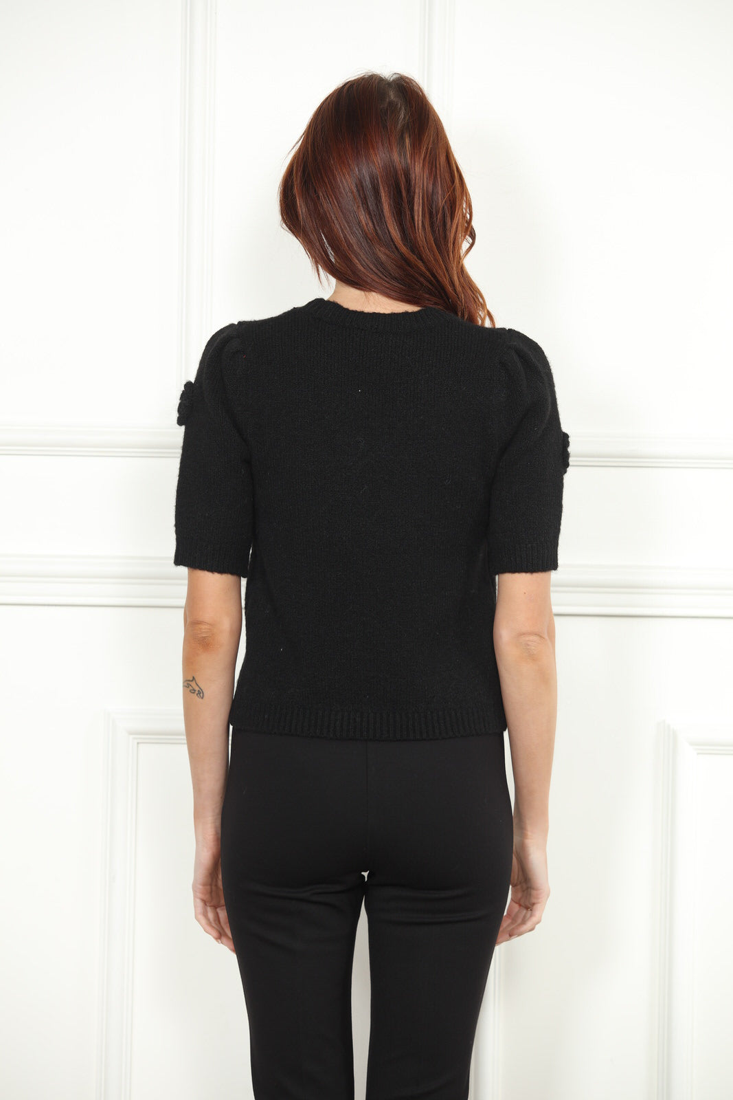 582083-zero-degrees-celsius-3D-flower-sweater-black-1