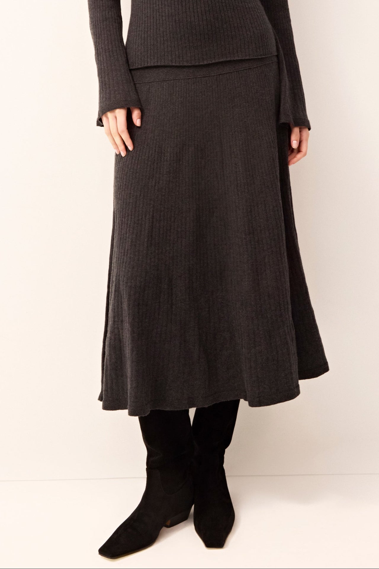 586SB-278-154-marie-oliver-kaylan-skirt-in-gunmetal-1