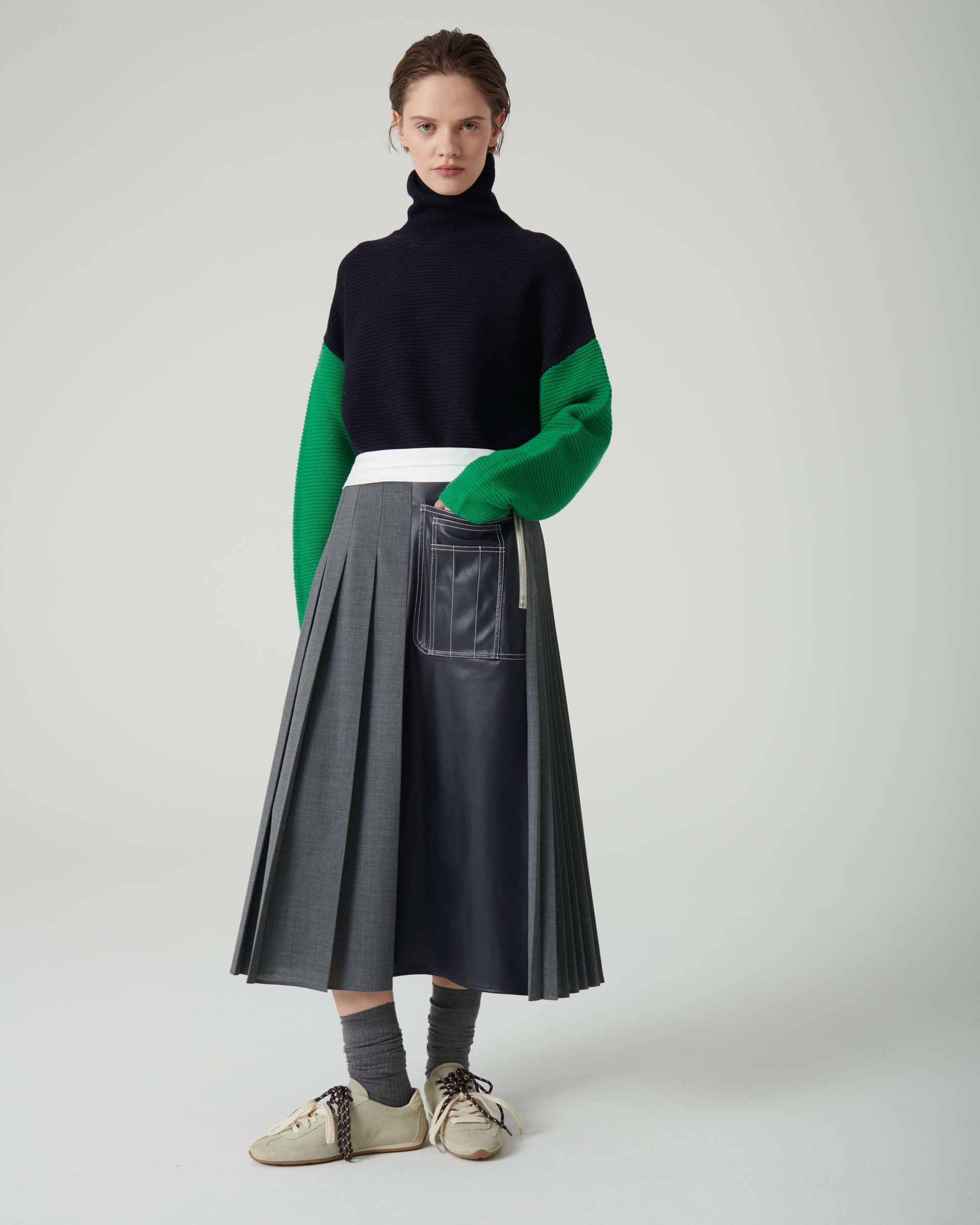 5938-beatrice-pleated-skirt-with-eco-leather-details-in-opal-gray-1