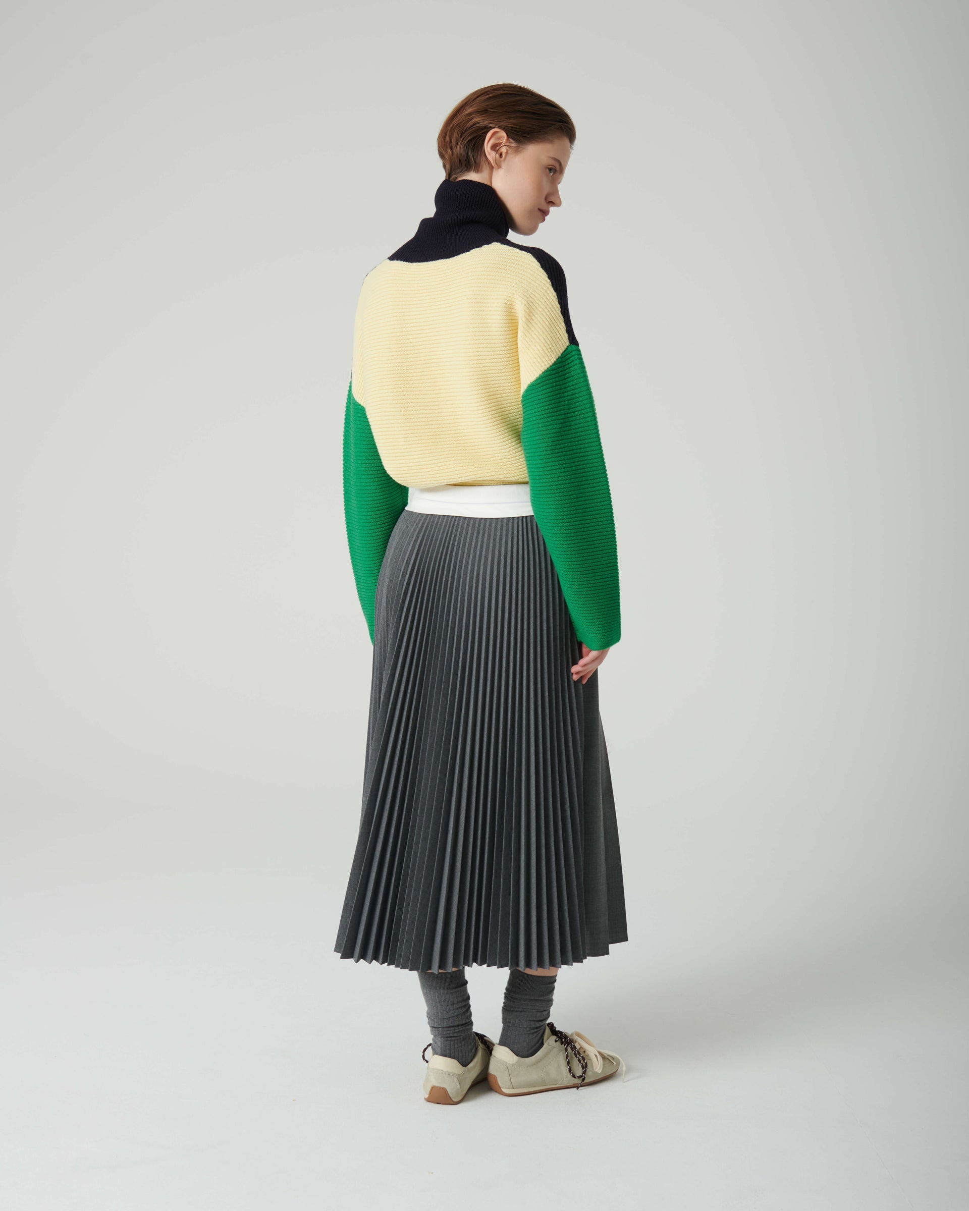 5938-beatrice-pleated-skirt-with-eco-leather-details-in-opal-gray-2