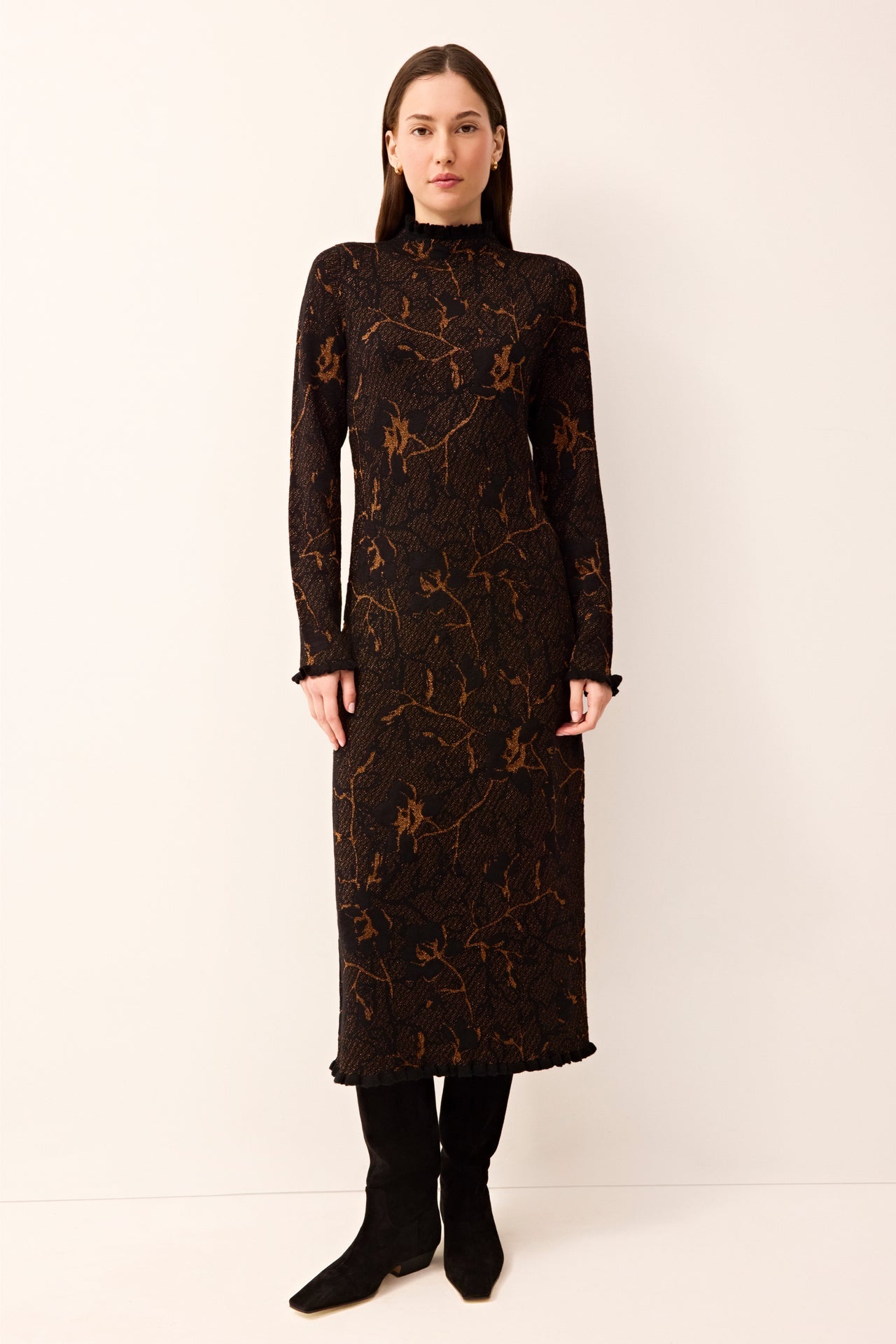 5C4D-318-417E-marie-oliver-calloway-knit-dress-in-nightgold-1