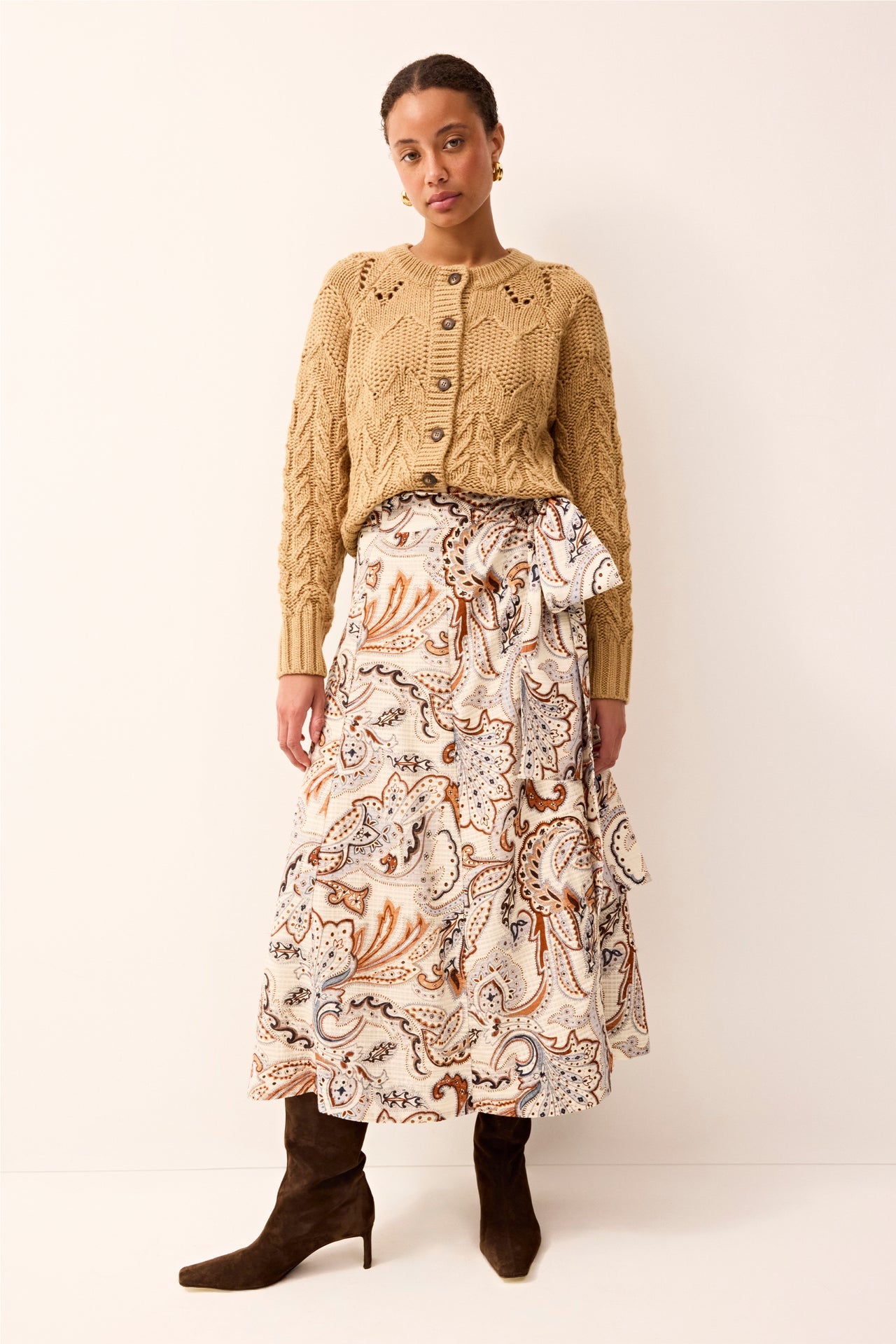 5E2TB-328-425E-marie-oliver-esme-cardigan-in-sesame-1