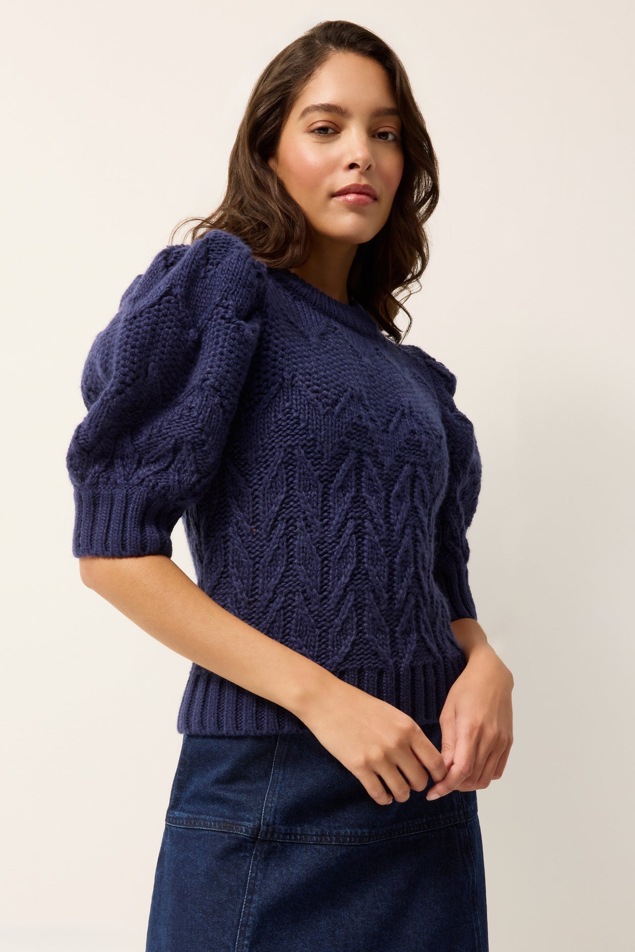 5V2T-328-425C-marie-oliver-vayda-sweater-in-navy-1