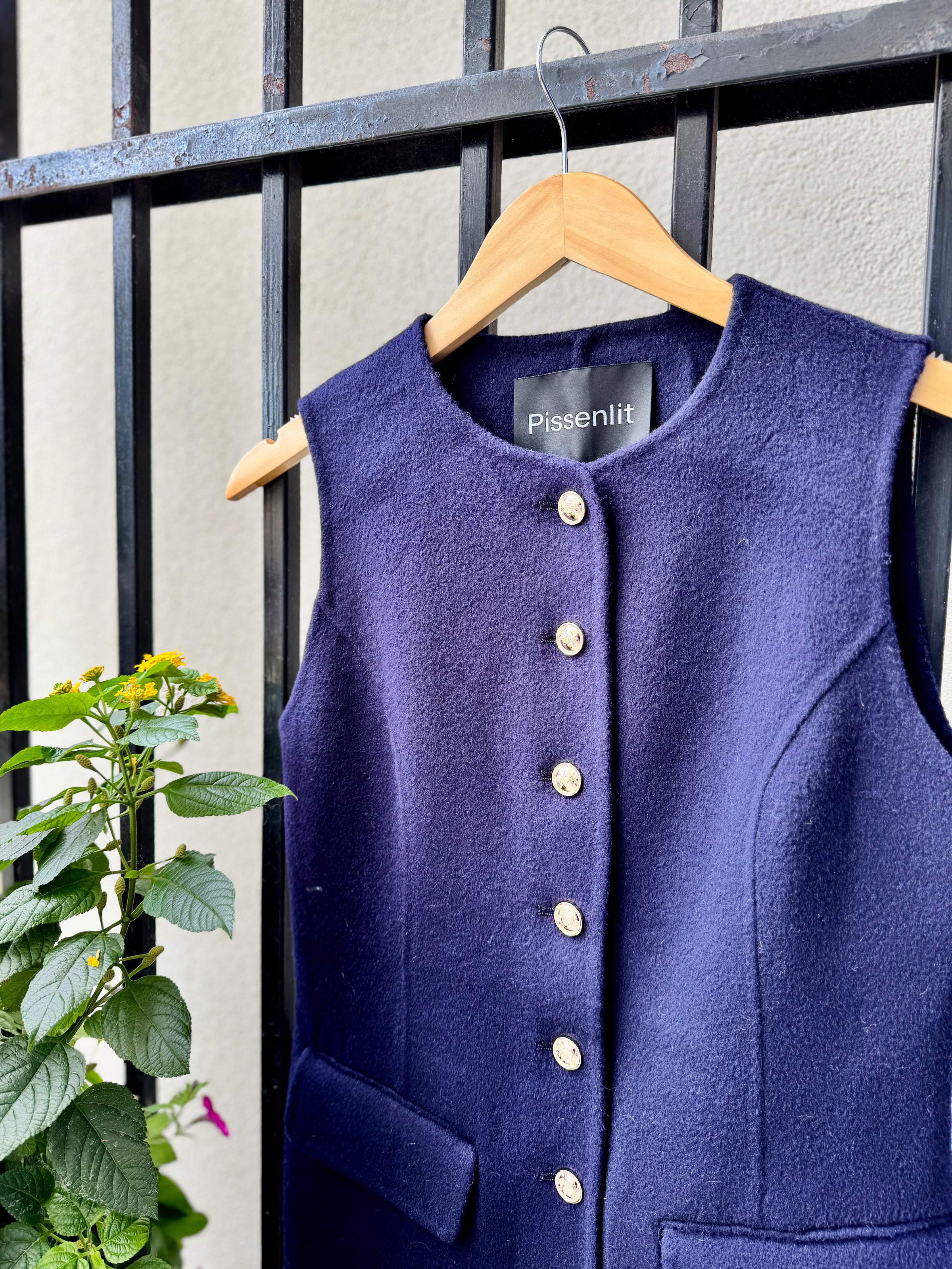 6303-pissenlit-tailored-vest-dress-in-navy-1