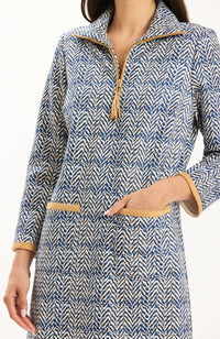 73215FF-tyler-böe-helena-knit-dress-in-herringbone-blue-iced-coffee-1