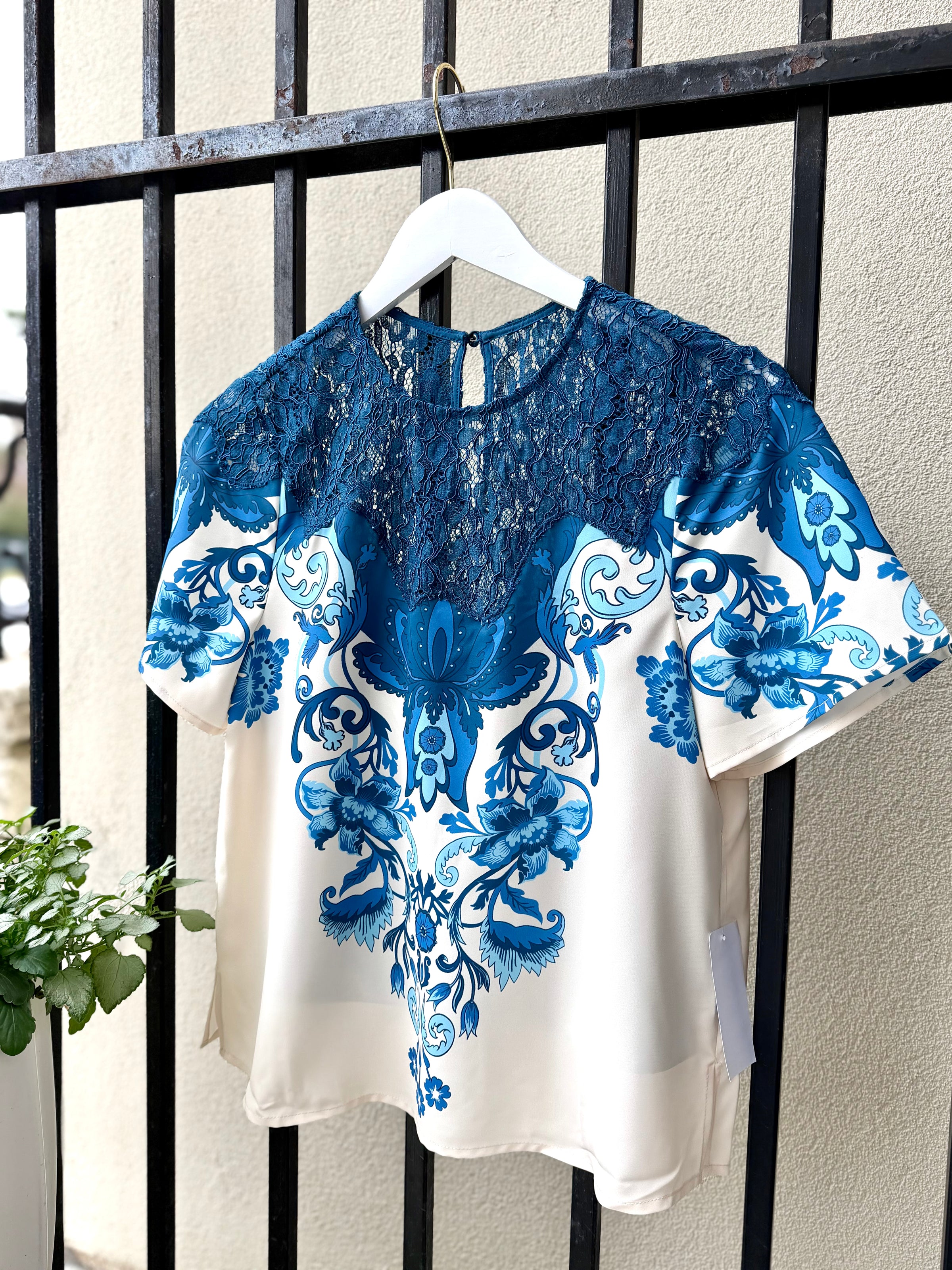 7389298950238-mestiza-morgan-top-in-grotto-flourish-1