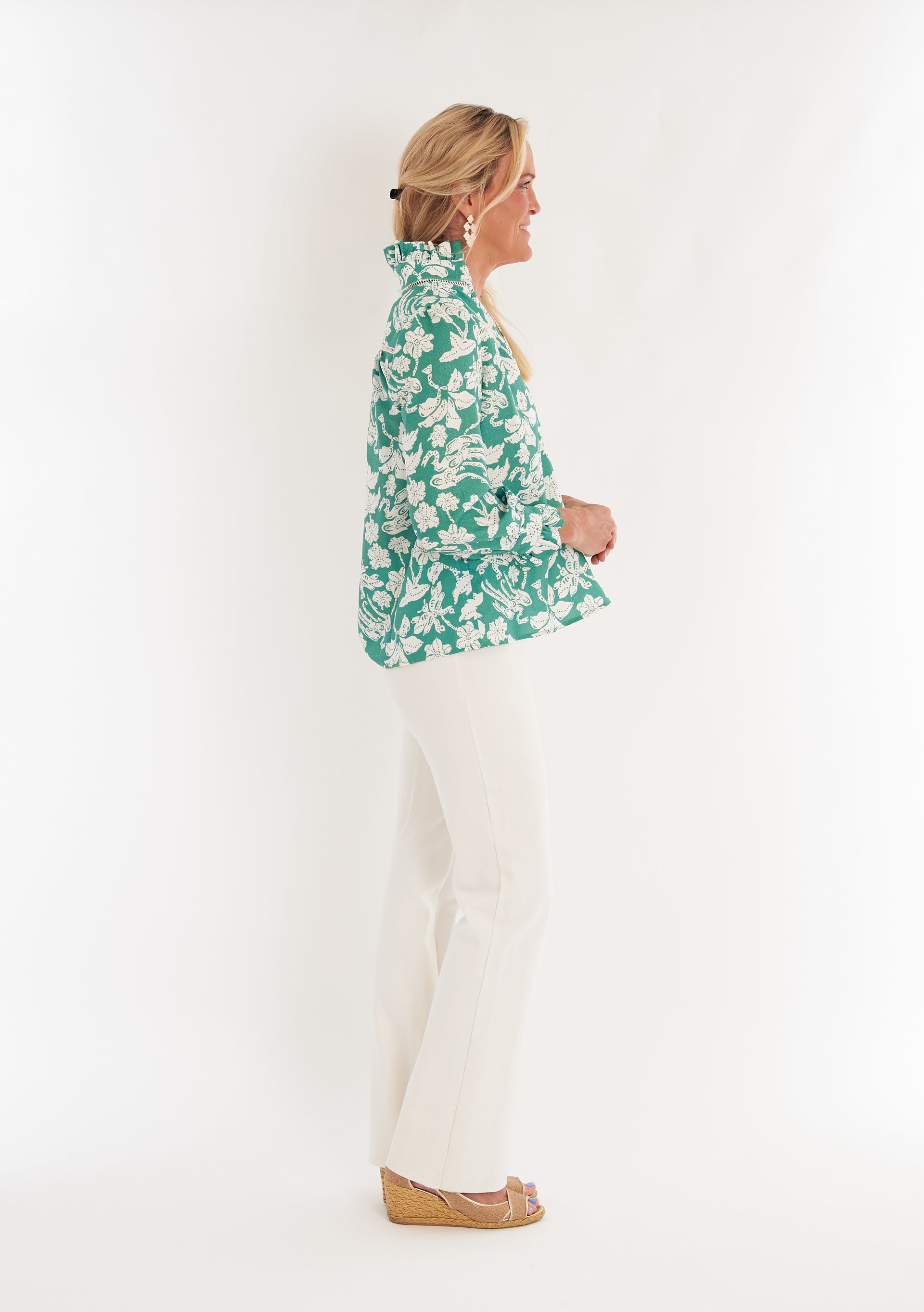7425233715294-CK-bradley-aspen-blouse-in-lingren-verde-1