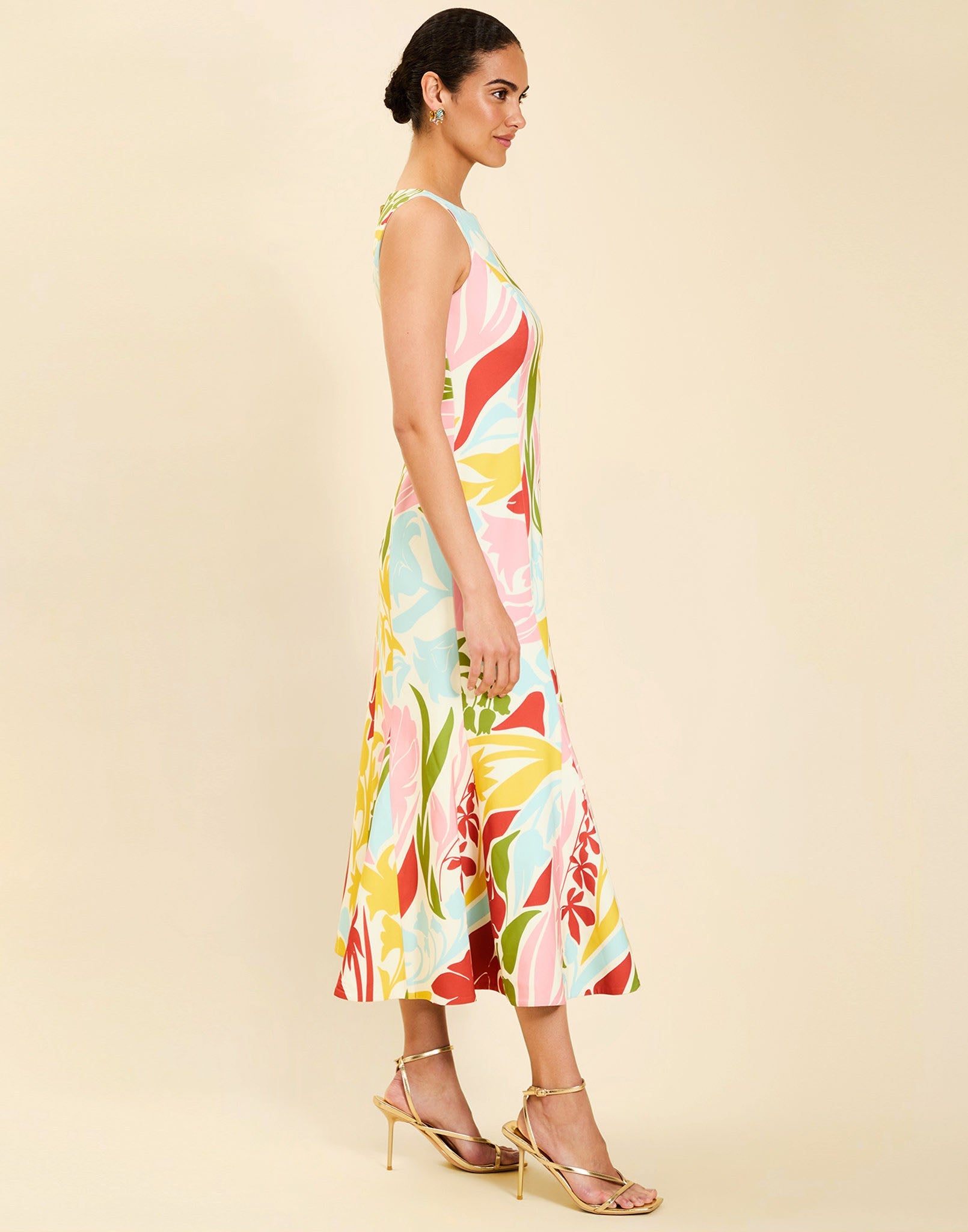 7490732458078-mesitza-sunyside-midi-dress-in-tuscan-daydreaming-1