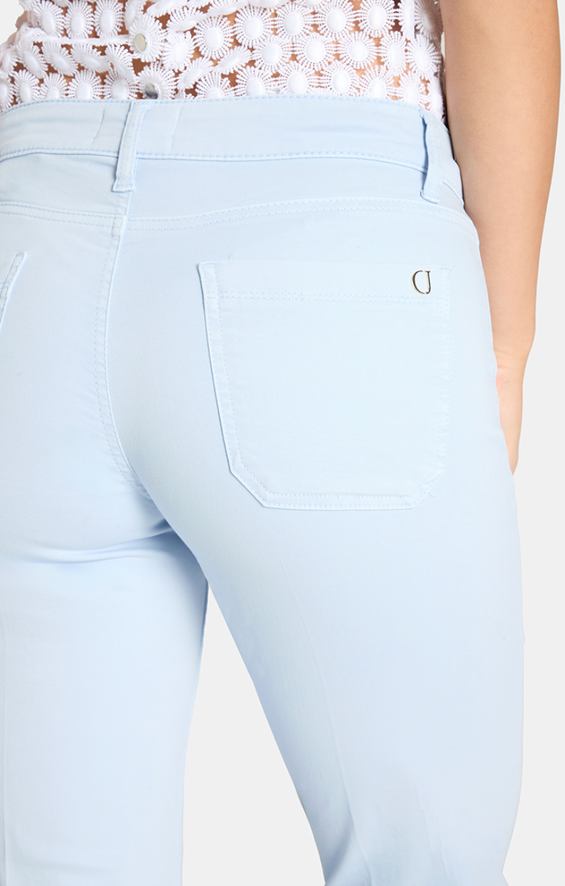 7625008613-cambio-tess-pocket-crop-jean-in-sky-blue-1