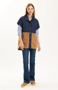 82300FF-tyler-böe-cassidy-quilted-jacket-in-iced-coffee-midnight-1