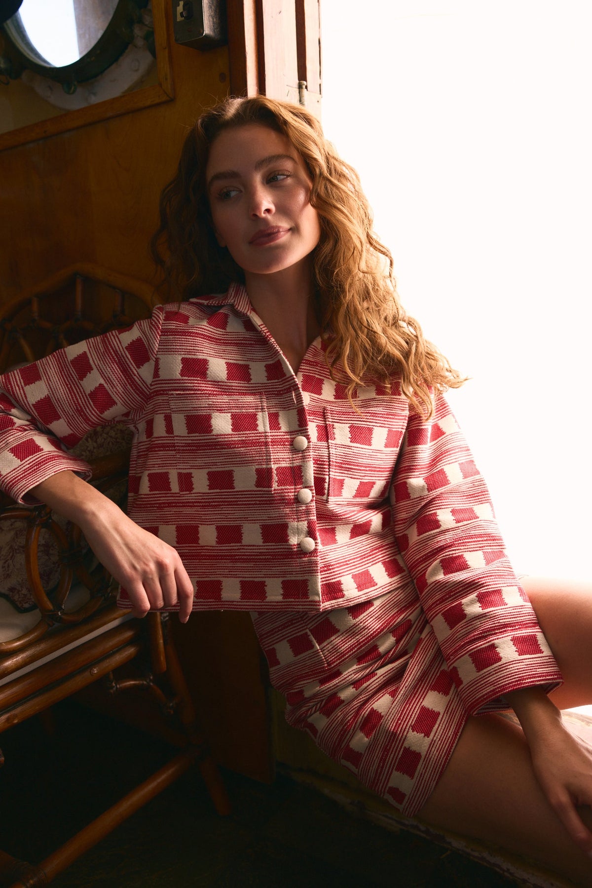 8535773184173-olivia-by-livro-megs-top-in-cabin-loom-1