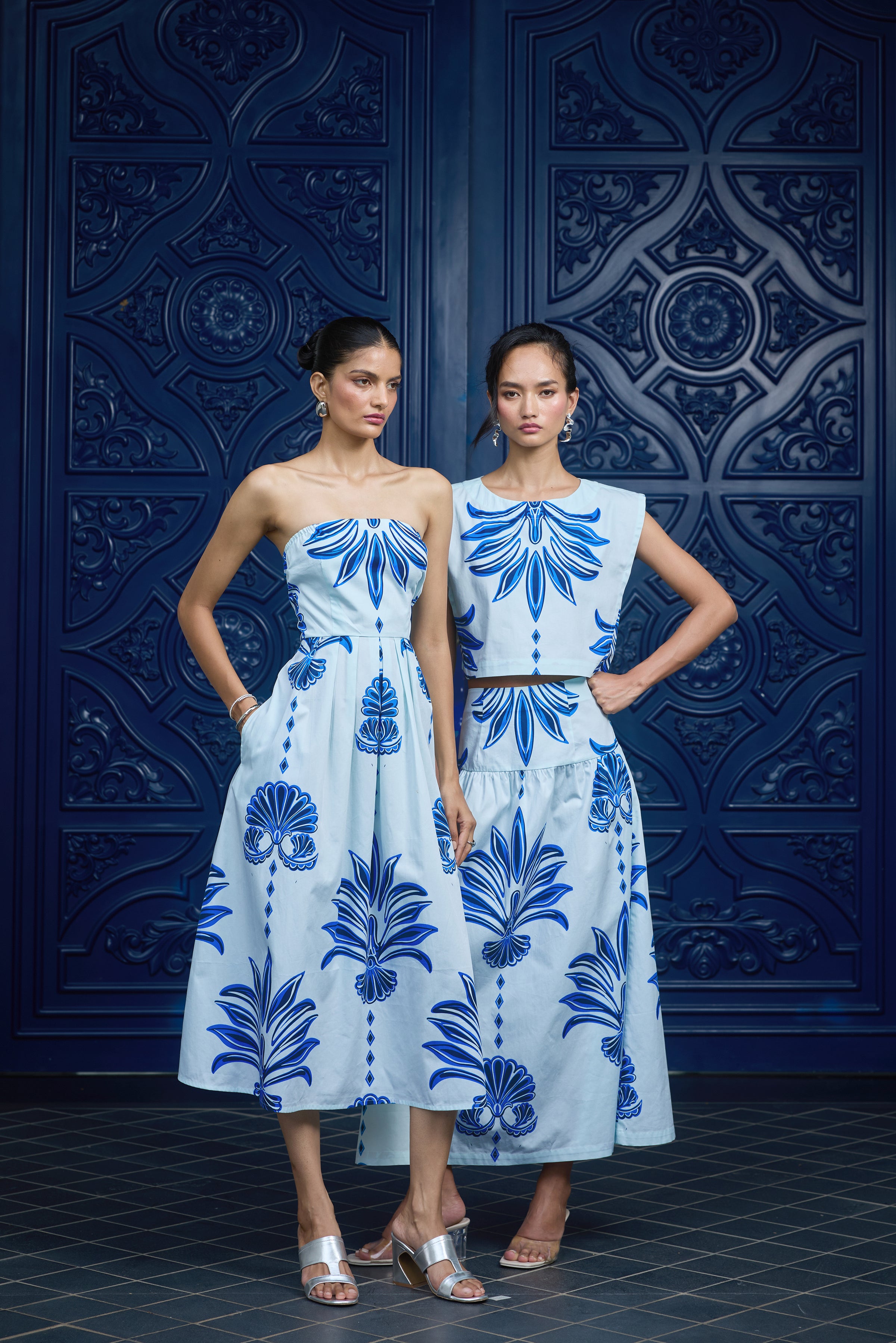 890-beyond-by-vera-piper-top-in-palm-springs-navy-1