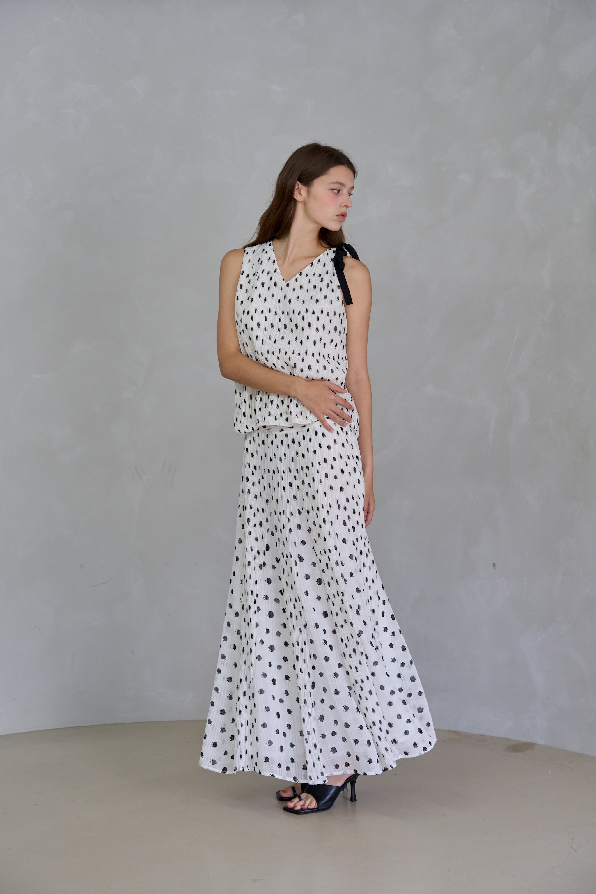 9255-norah-noh-polka-dot-skirt-in-black-and-white-1-890-norah-noh-polka-dot-tank-top-in-black-and-white-1