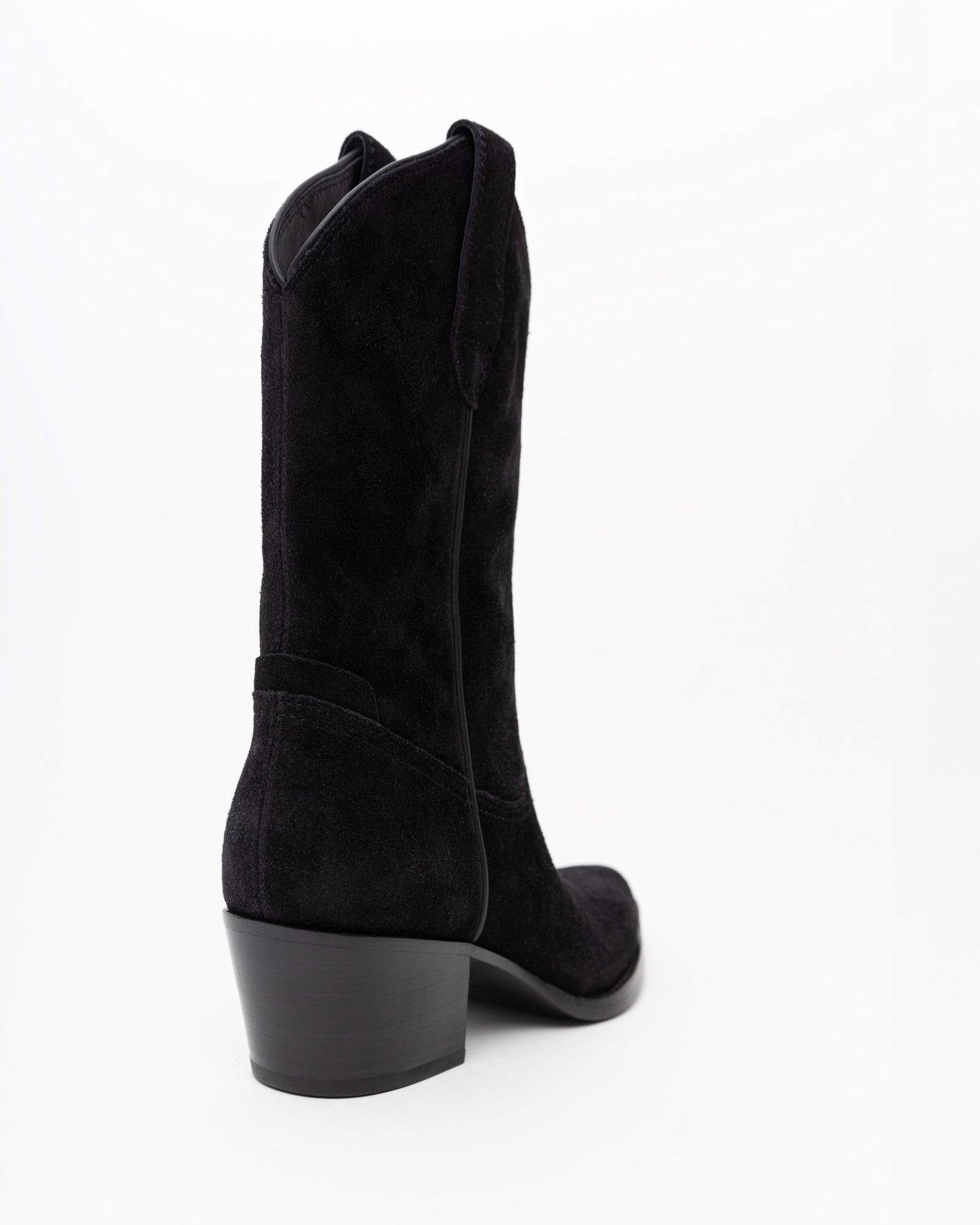 8983007232205-oncept-winslow-boot-in-black-3