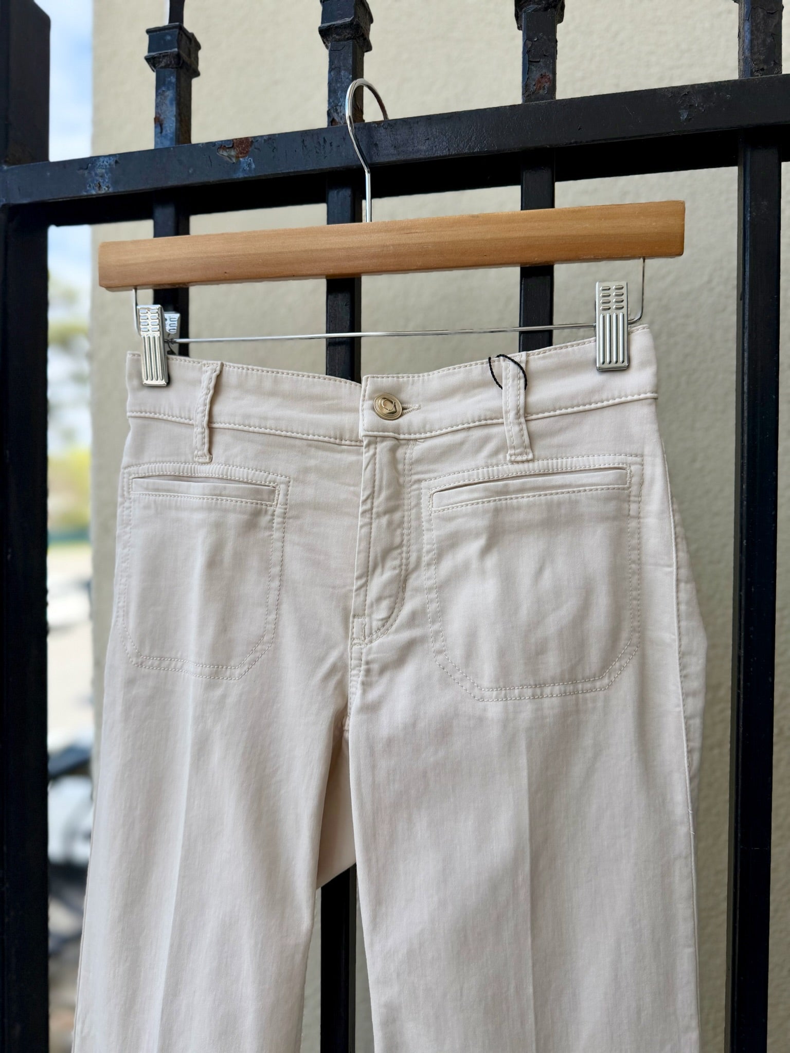 Tess Pocket Crop Jean in Marshmallow