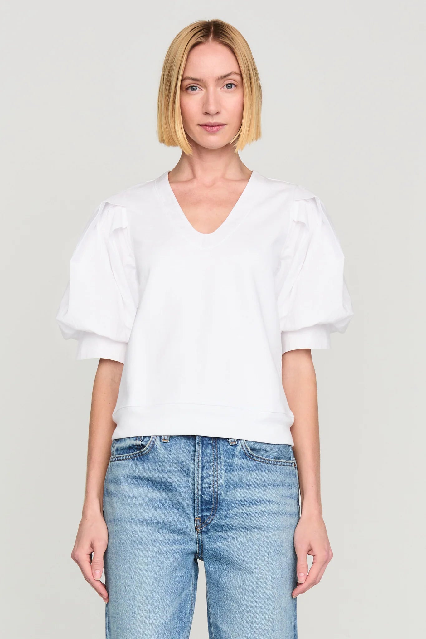 921T-120WS-marie-oliver-viva-popover-top-in-cool-white-1