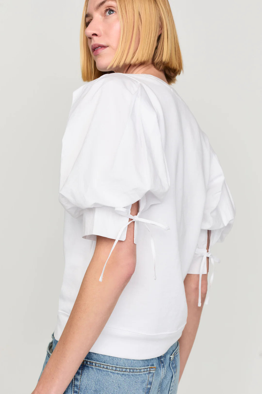 921T-120WS-marie-oliver-viva-popover-top-in-cool-white-3