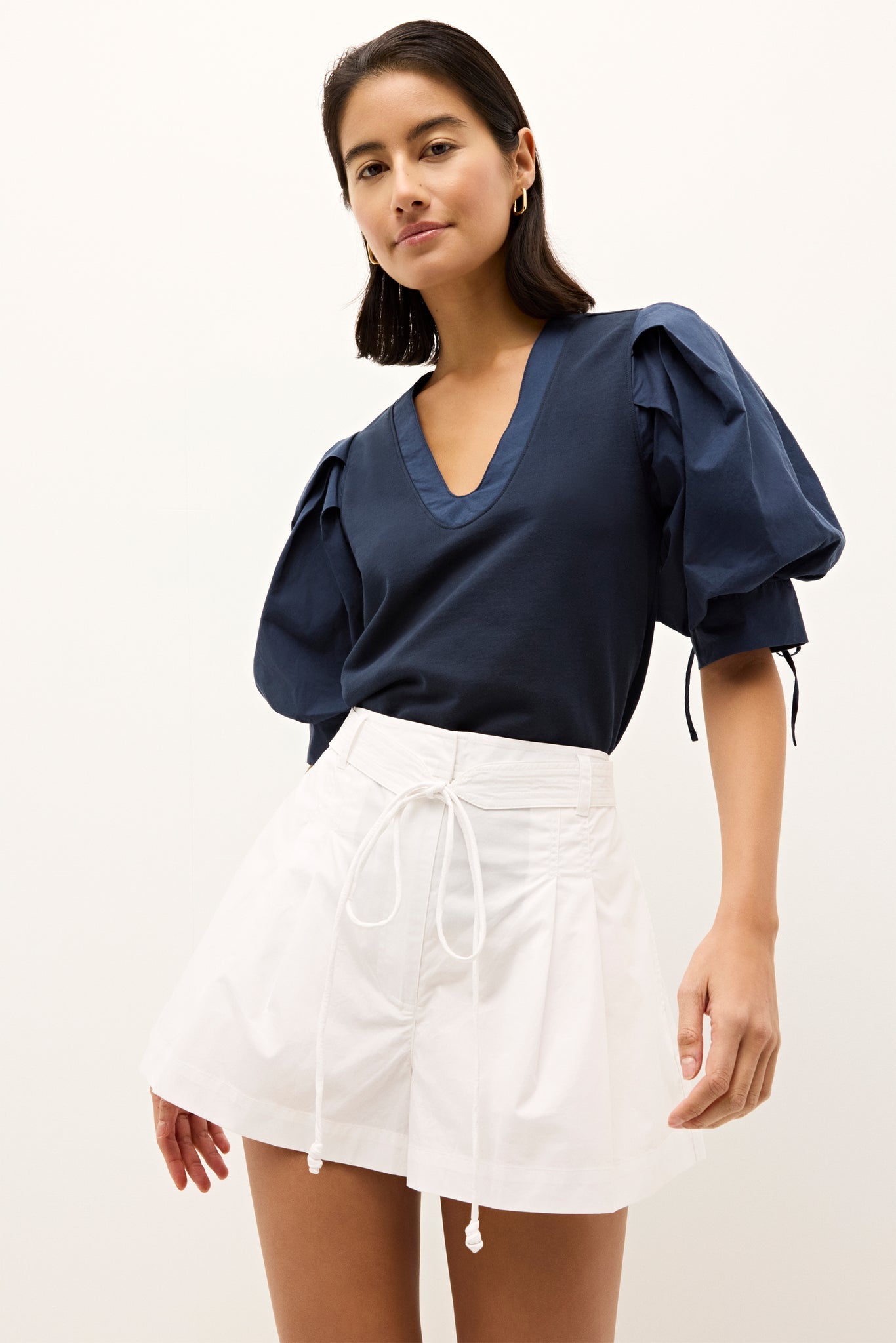 ボレロ Miyako Sailor Top / Navy Merrick Navy Split Neck Top | Avara